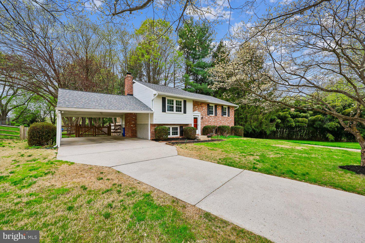 GLEN BROOK - Residential