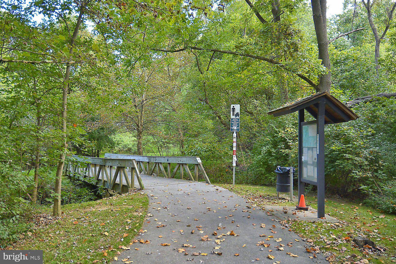 GLEN BROOK - Residential