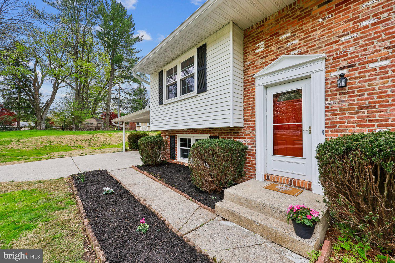 GLEN BROOK - Residential