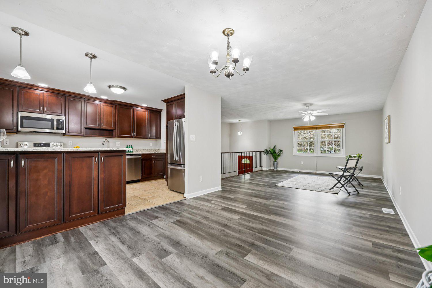 GLEN BROOK - Residential