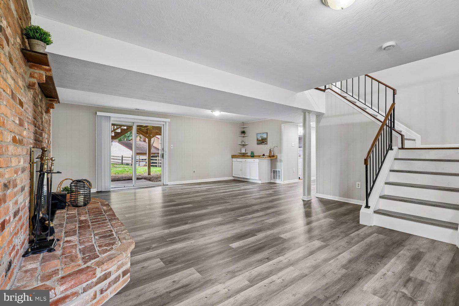 GLEN BROOK - Residential