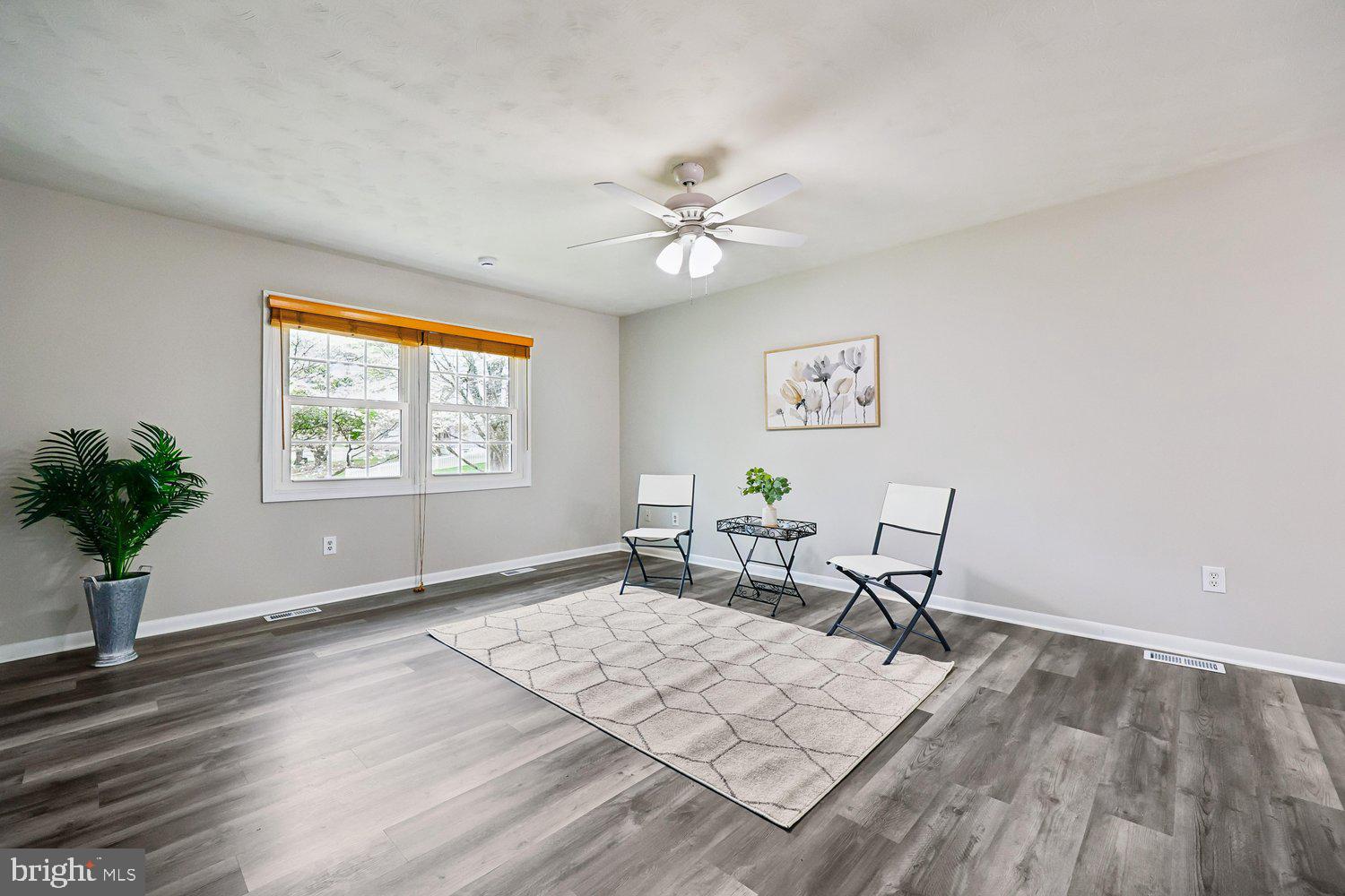 GLEN BROOK - Residential