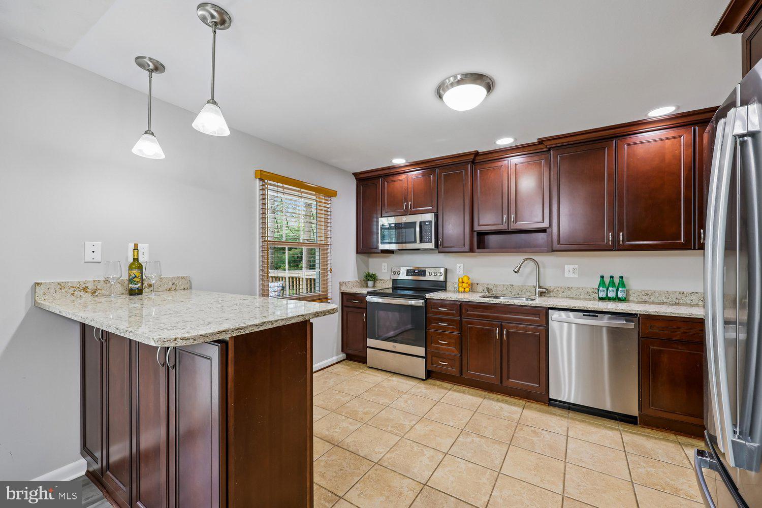 GLEN BROOK - Residential