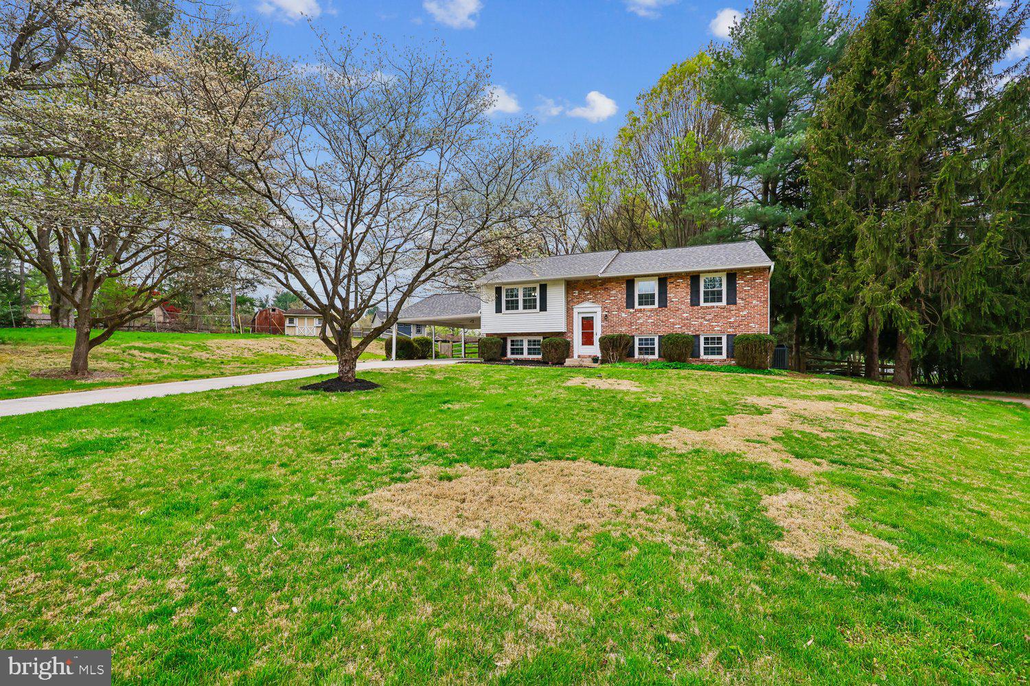 GLEN BROOK - Residential