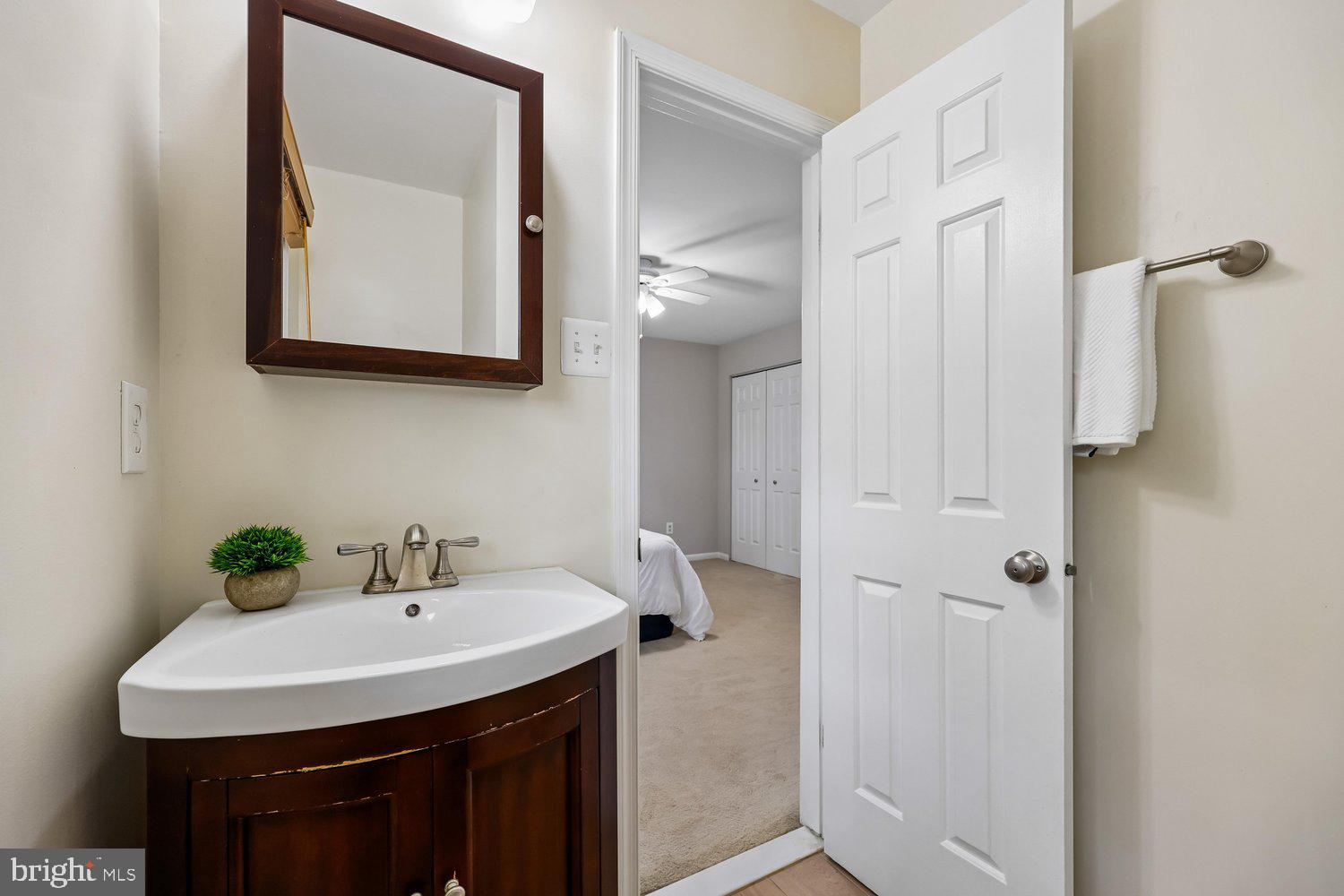 GLEN BROOK - Residential