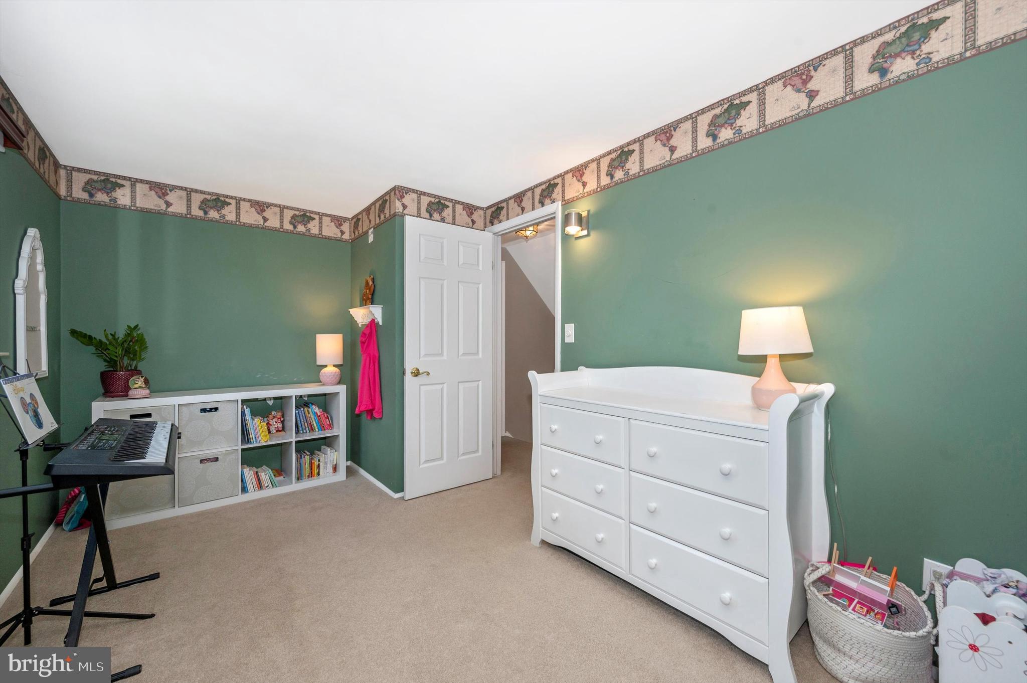 MERRIDALE GARDENS - Residential