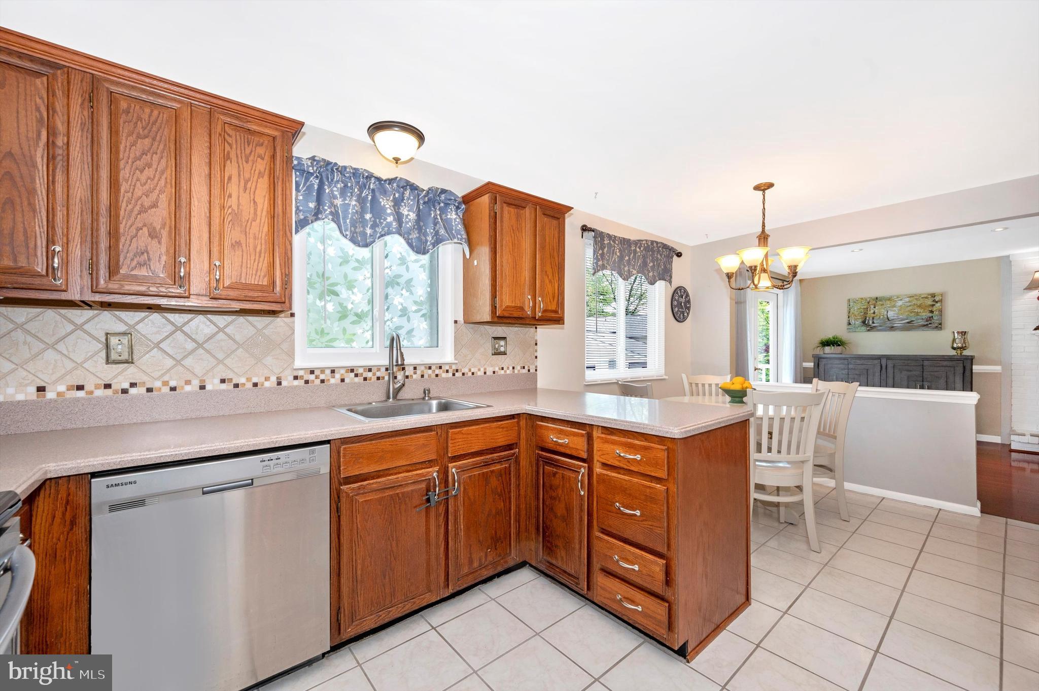 MERRIDALE GARDENS - Residential