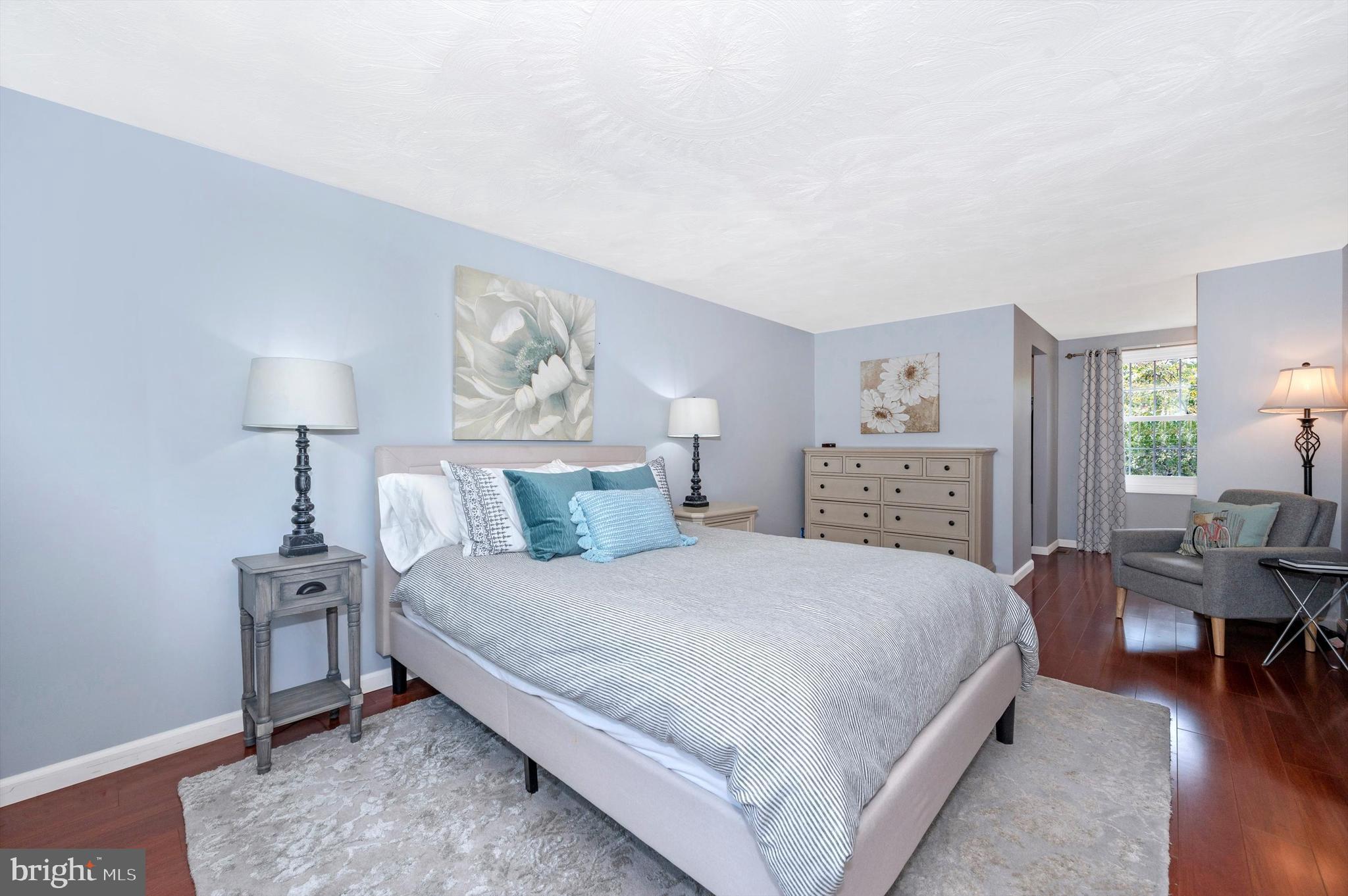 MERRIDALE GARDENS - Residential