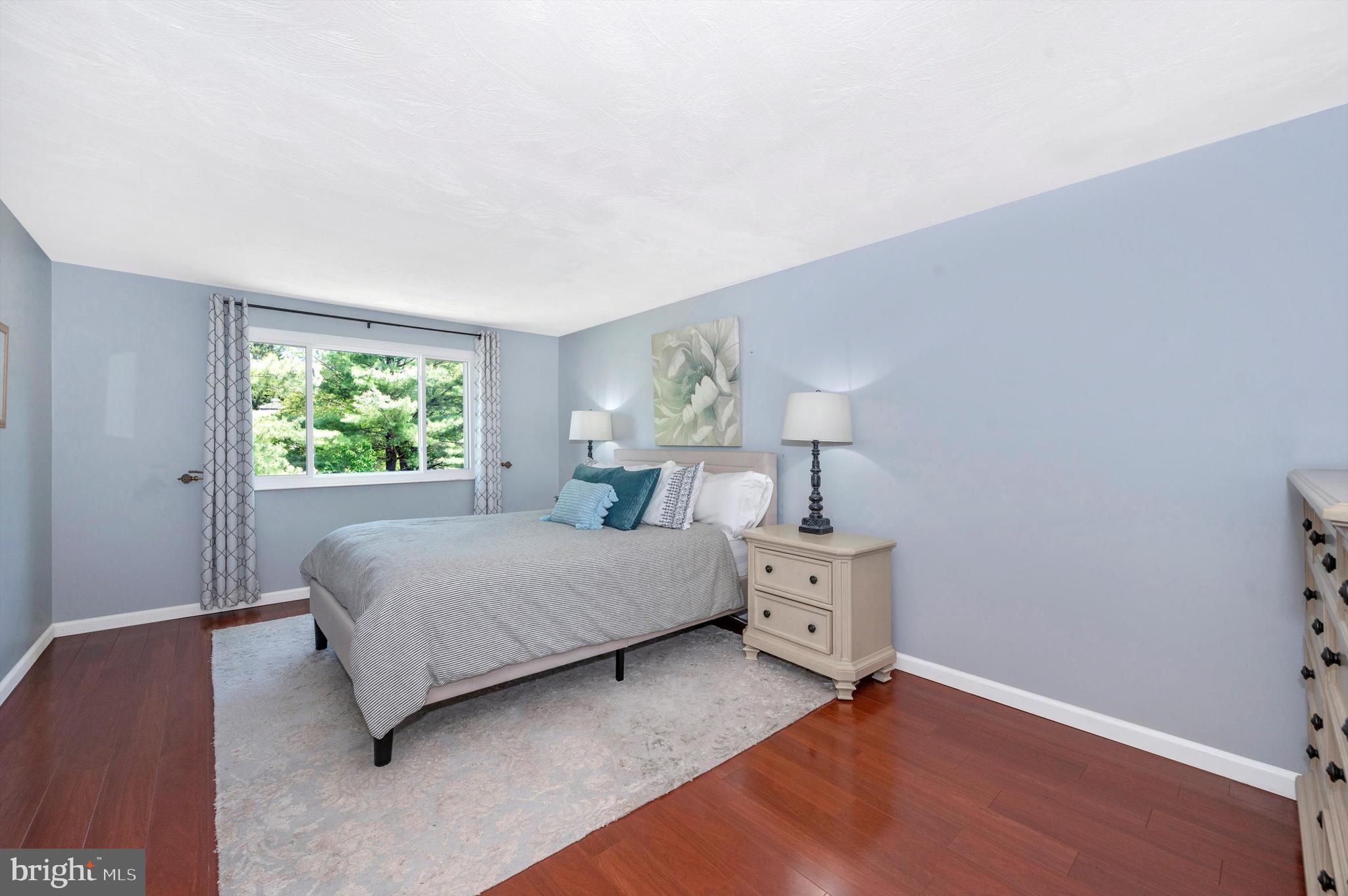 MERRIDALE GARDENS - Residential