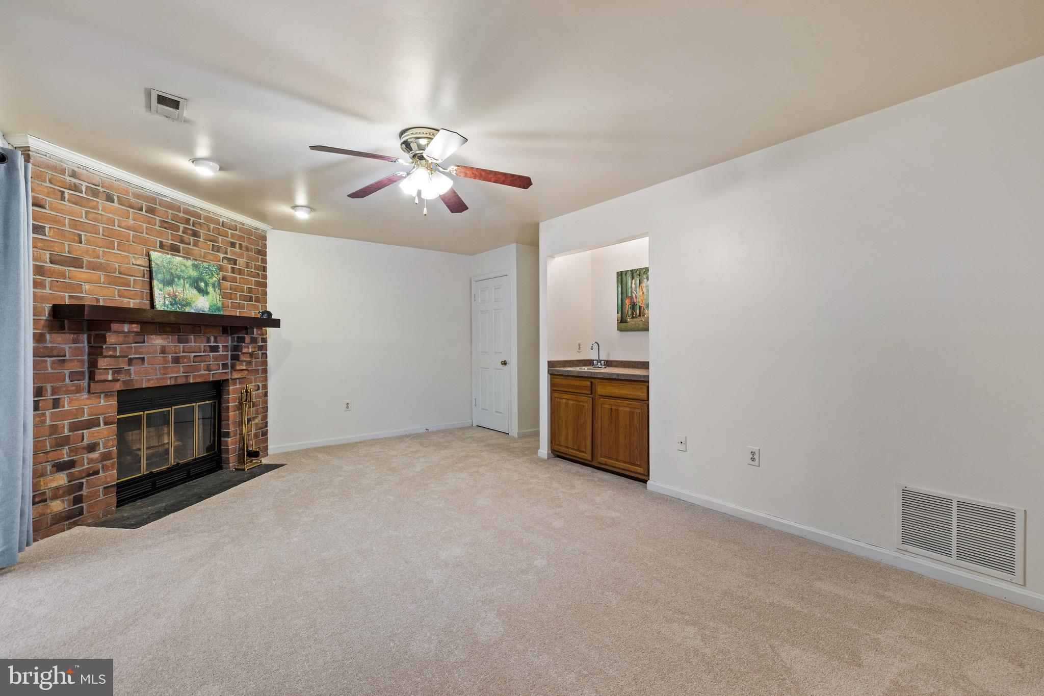 LOVETON FARMS - Residential