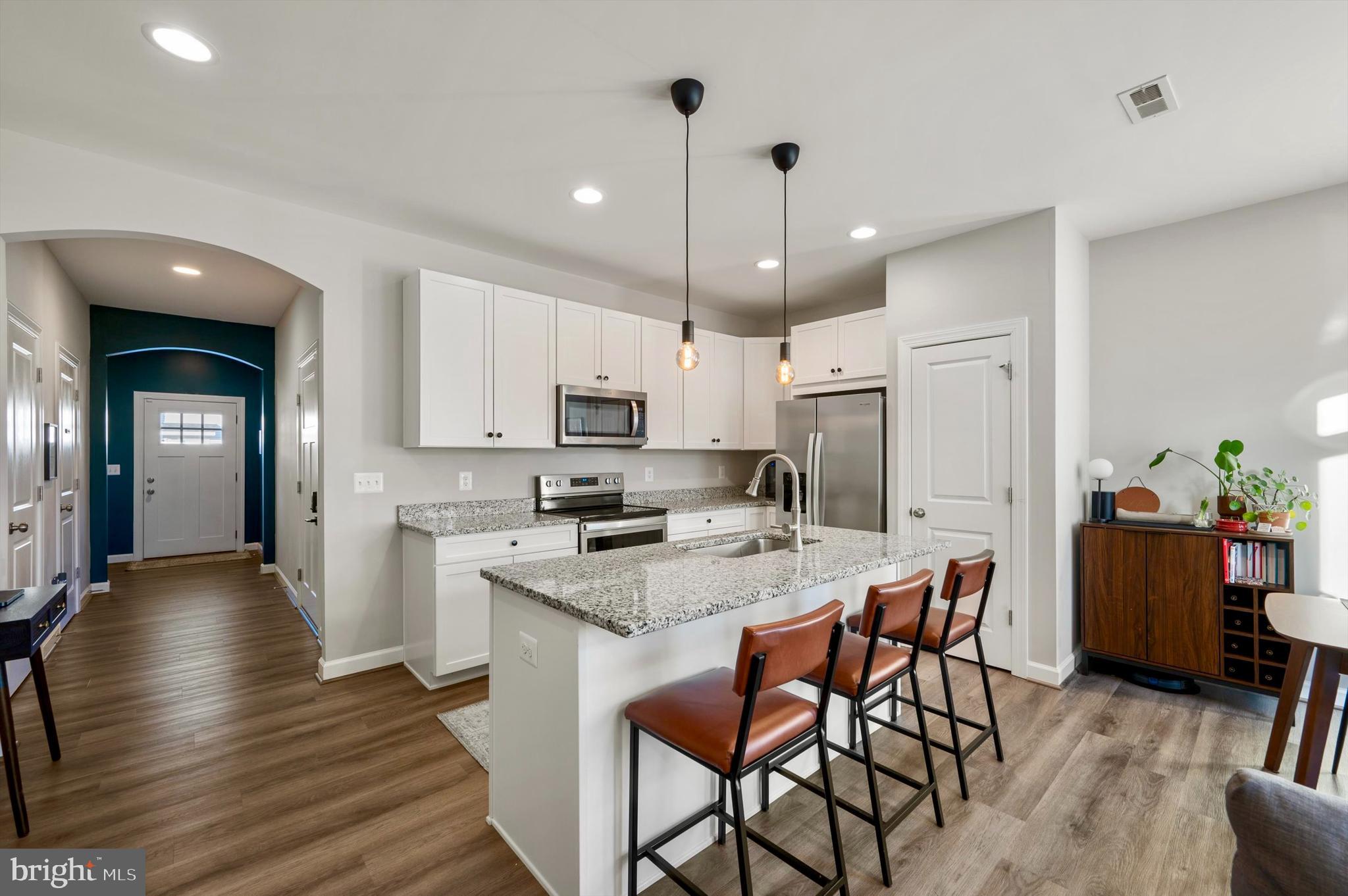 116 CORALYROSE COURT