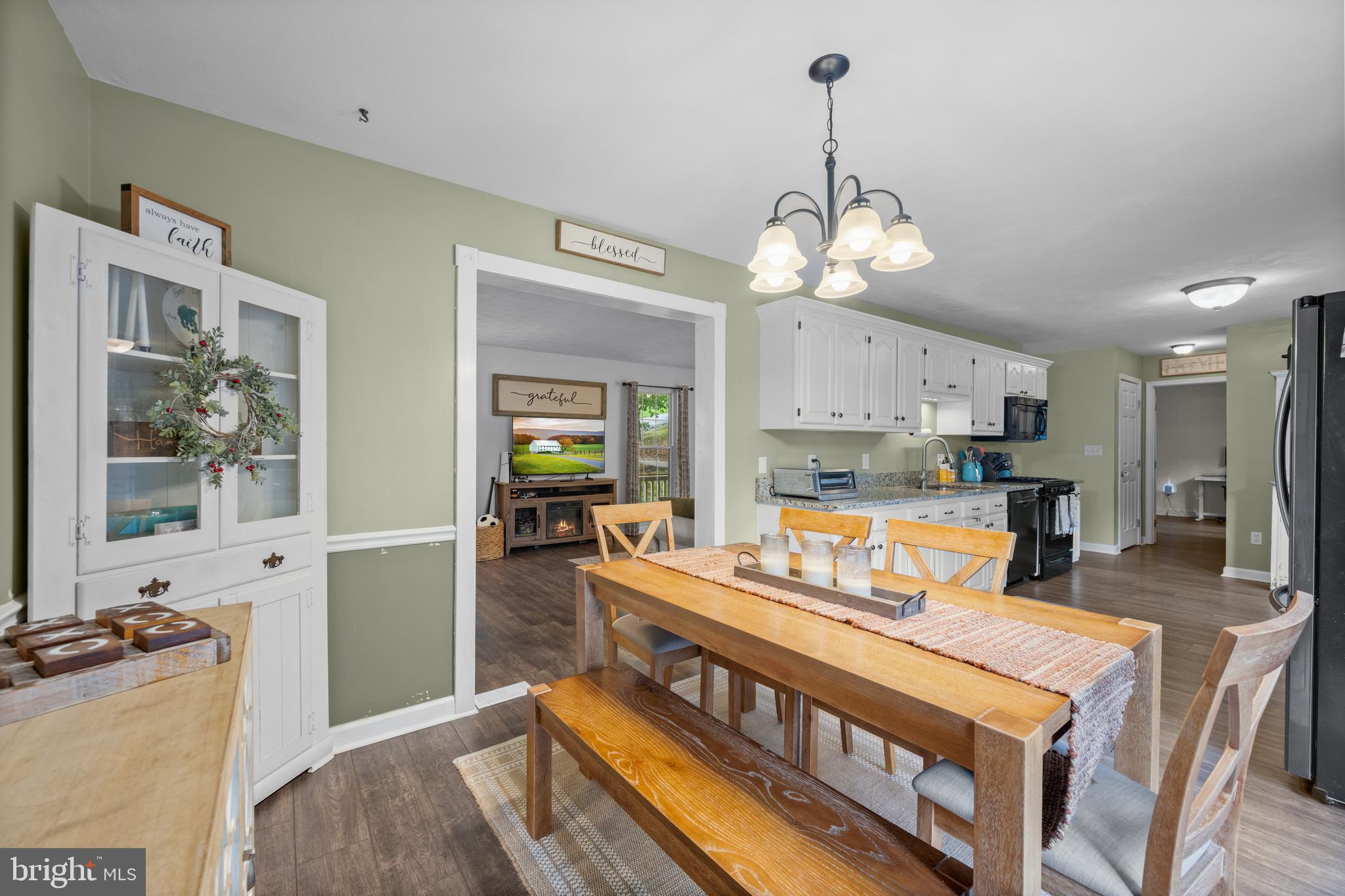 2997 REGAL OAK DRIVE