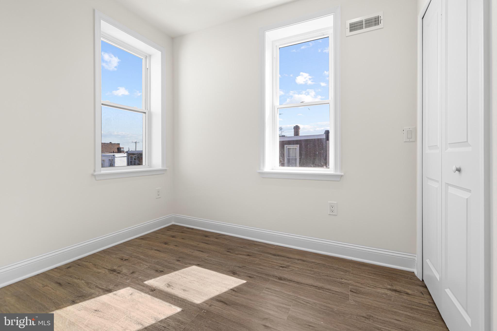 OVERBROOK - Residential