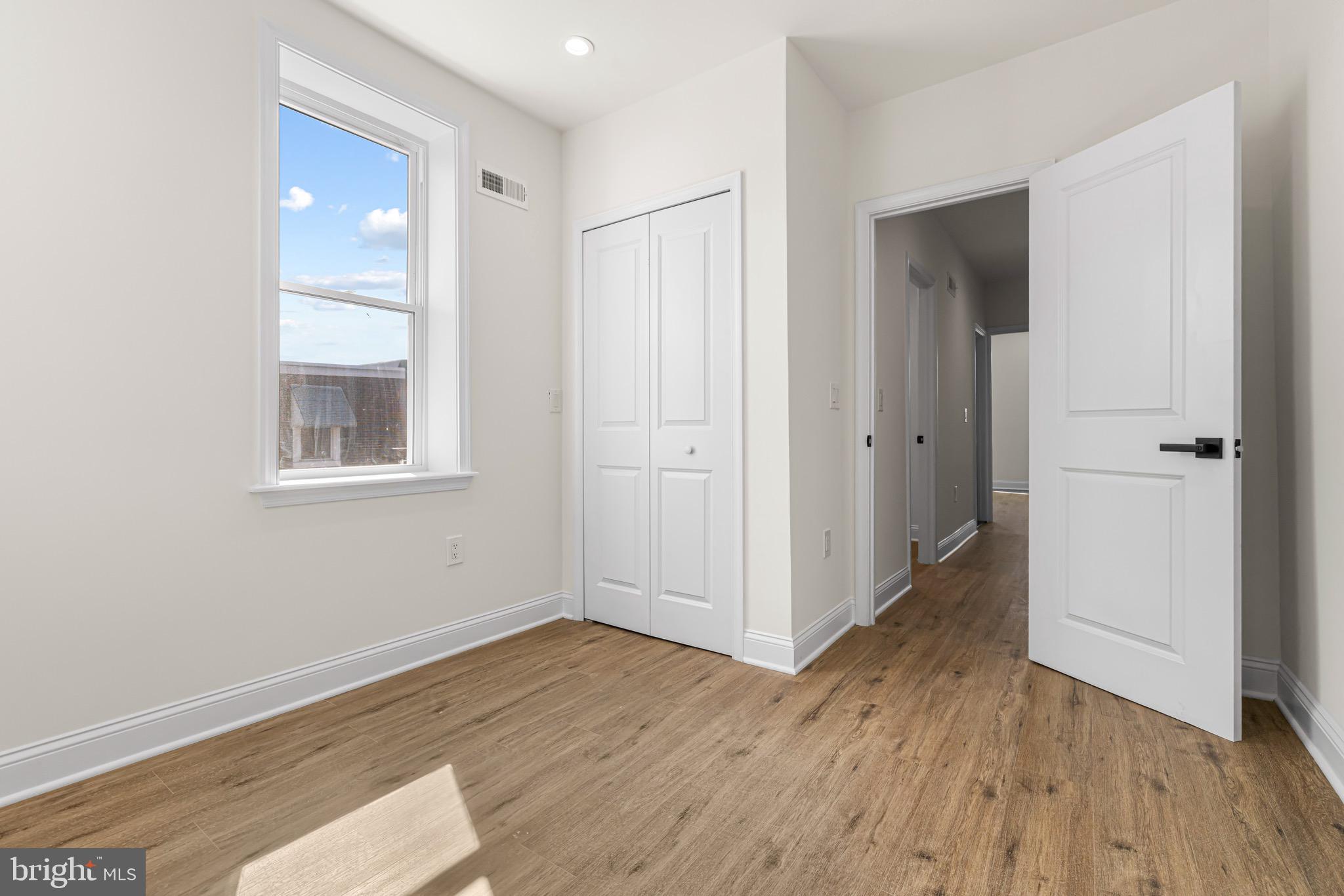 OVERBROOK - Residential