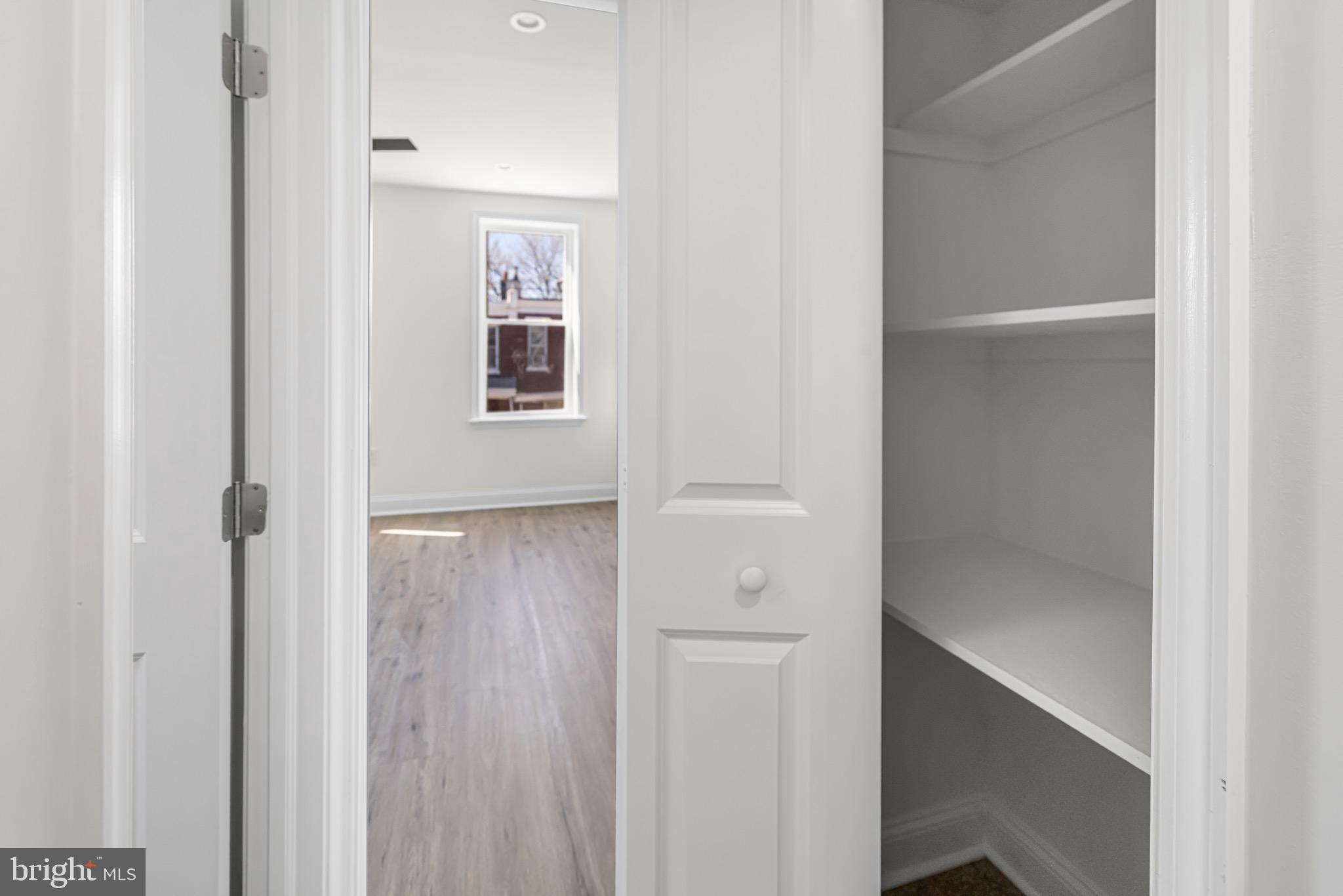 OVERBROOK - Residential