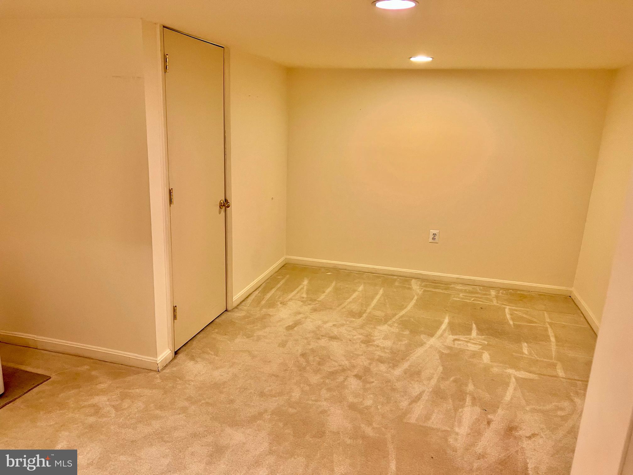 TUCKERMAN STATION - Residential Lease