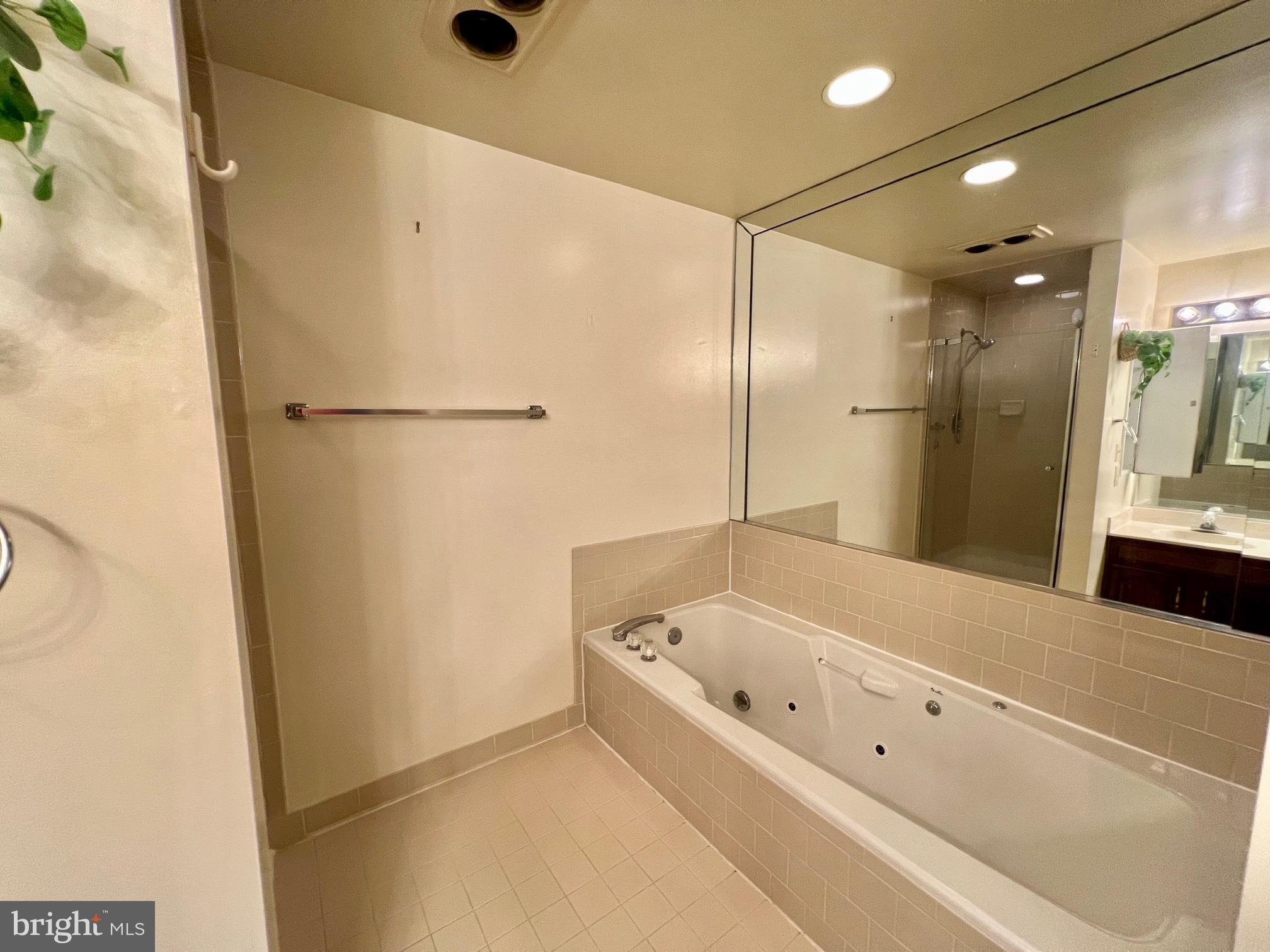 TUCKERMAN STATION - Residential Lease