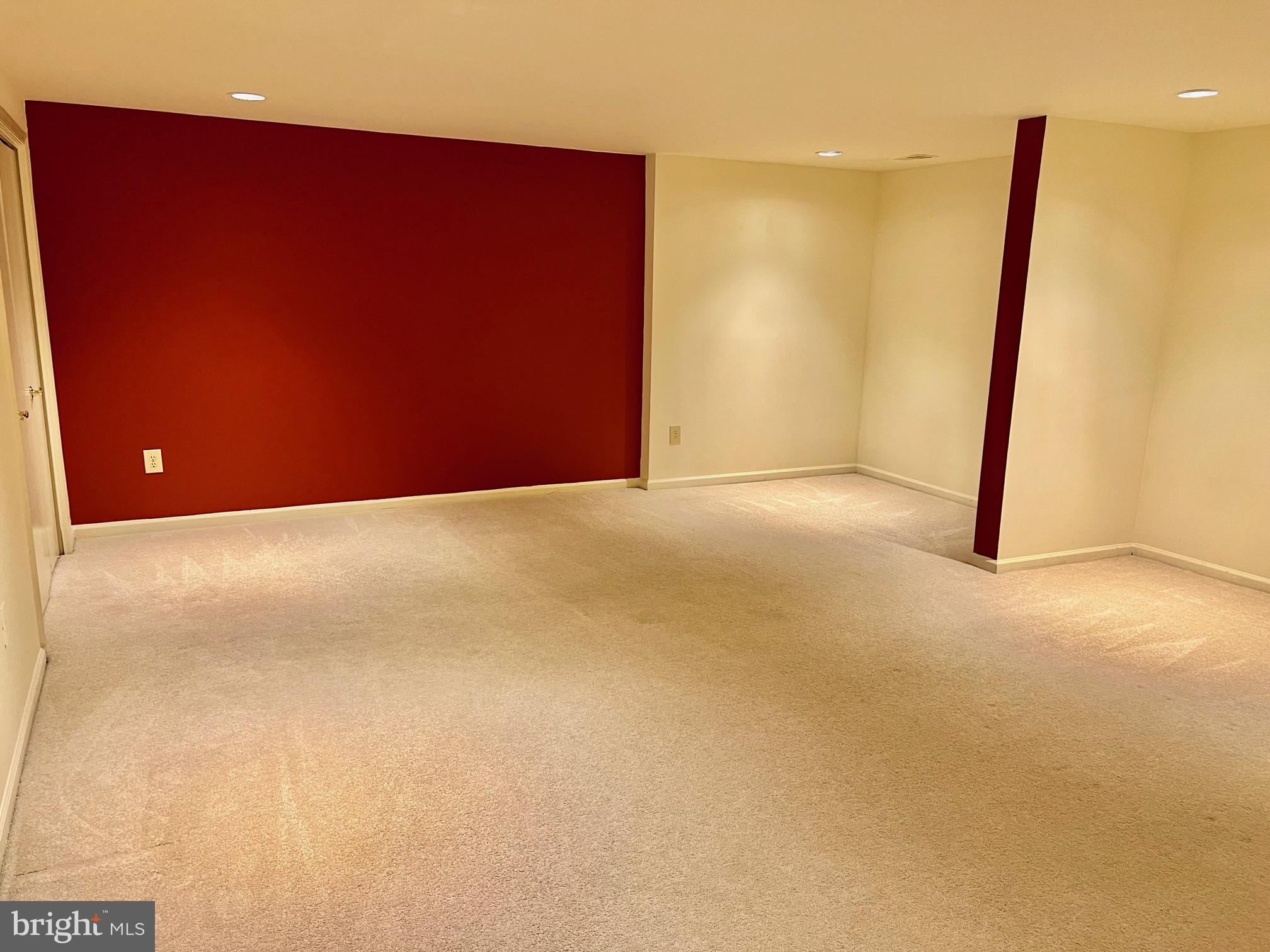 TUCKERMAN STATION - Residential Lease