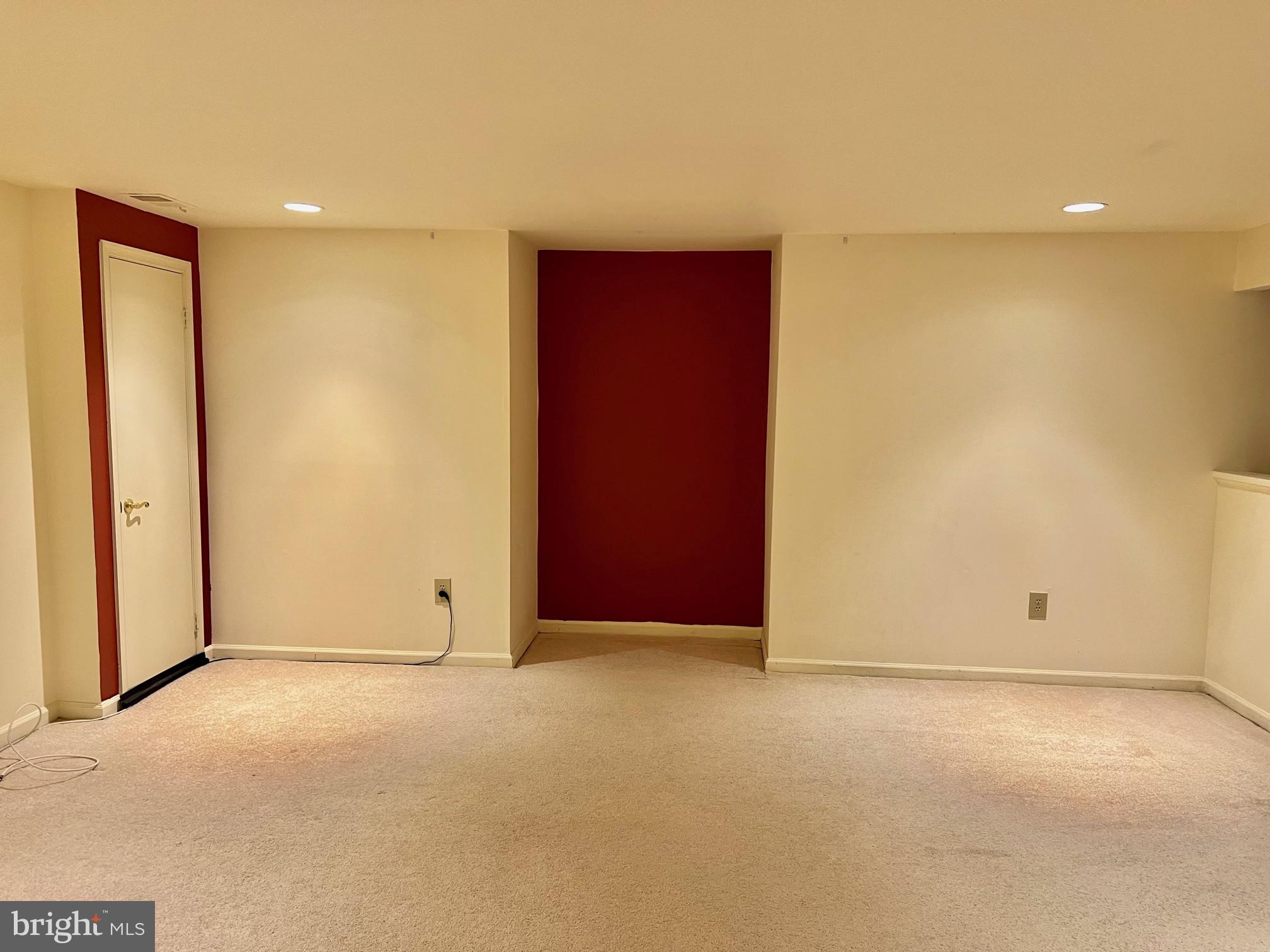 TUCKERMAN STATION - Residential Lease