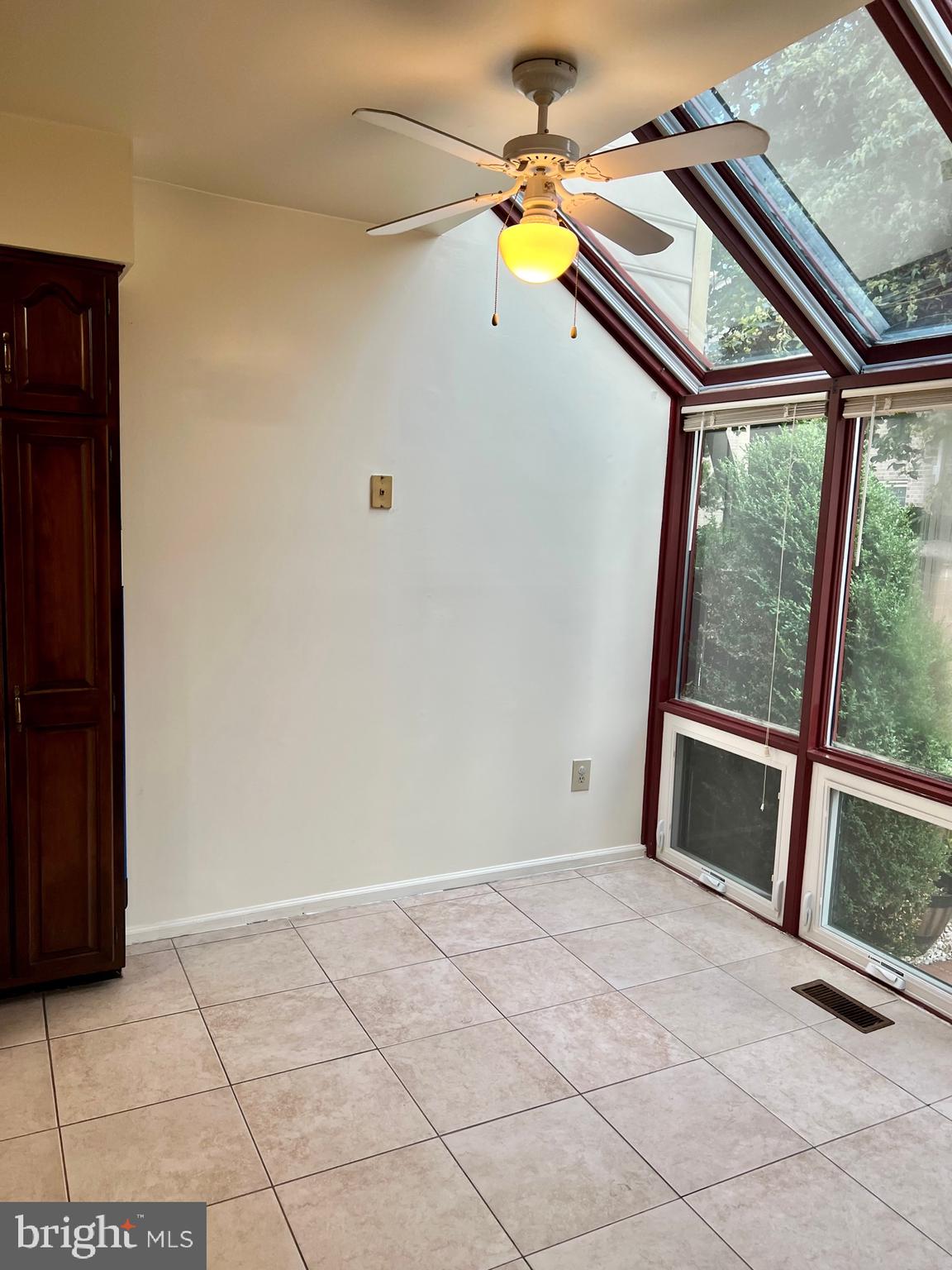 TUCKERMAN STATION - Residential Lease