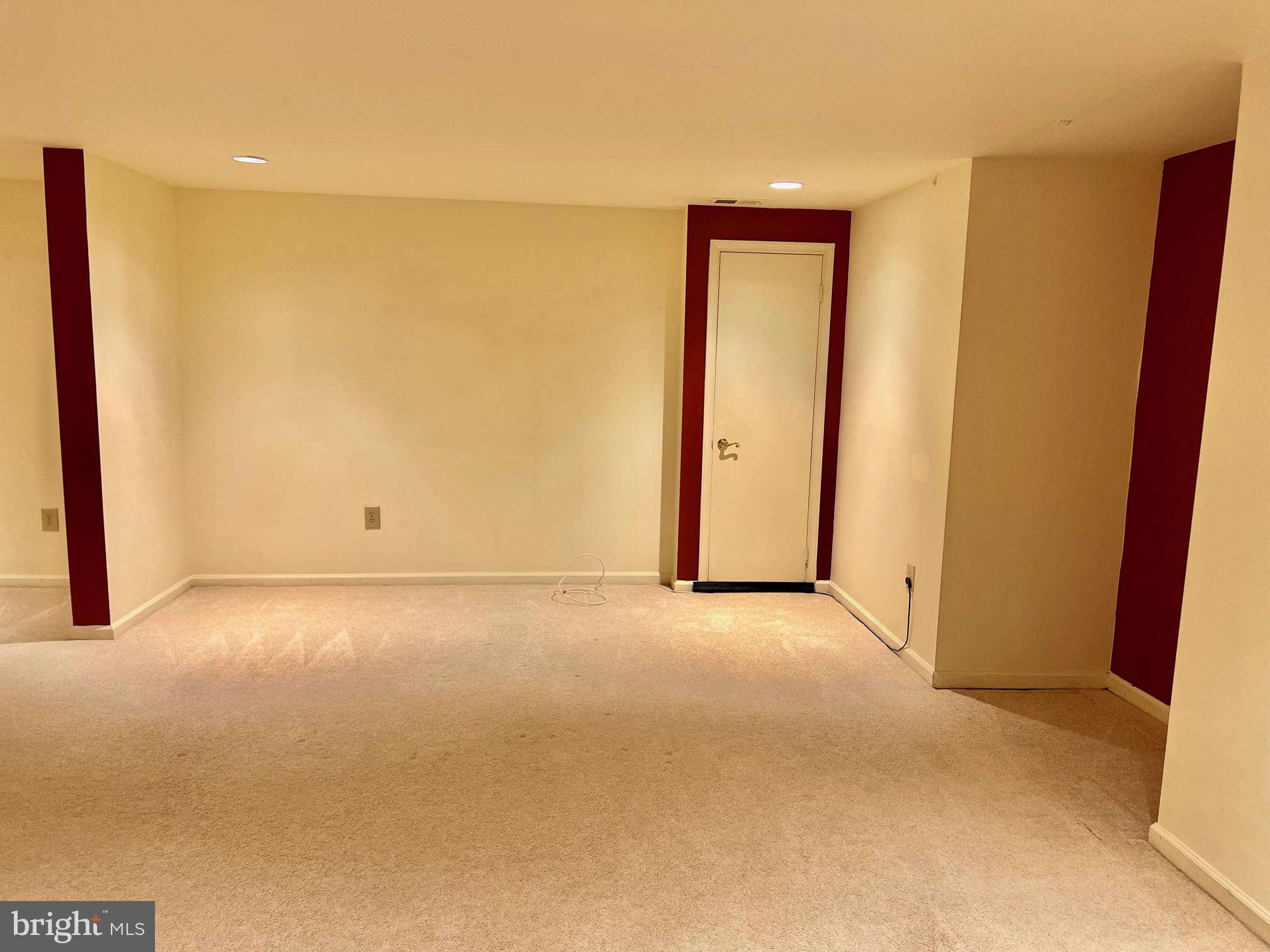 TUCKERMAN STATION - Residential Lease