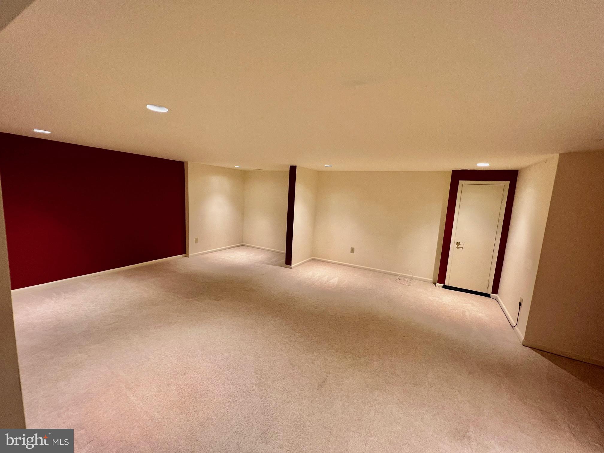 TUCKERMAN STATION - Residential Lease