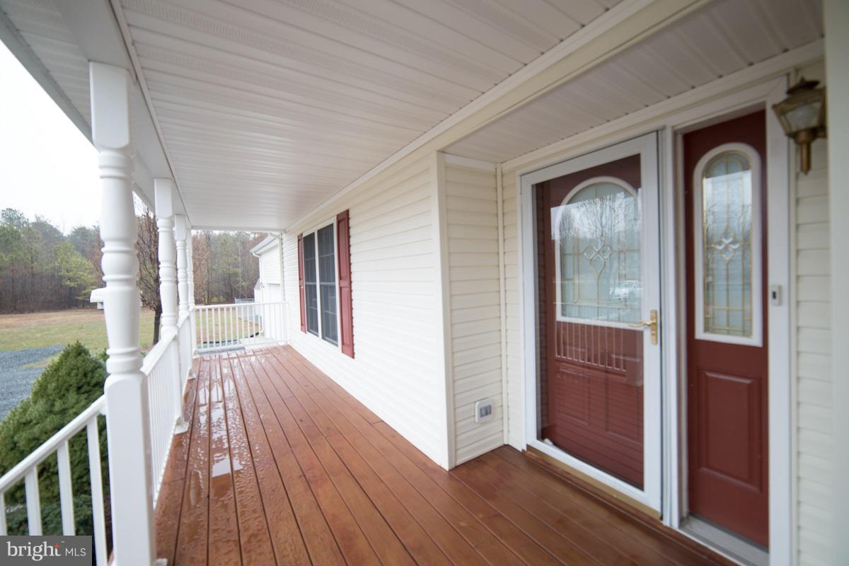 FOXTAILS MANOR - Residential