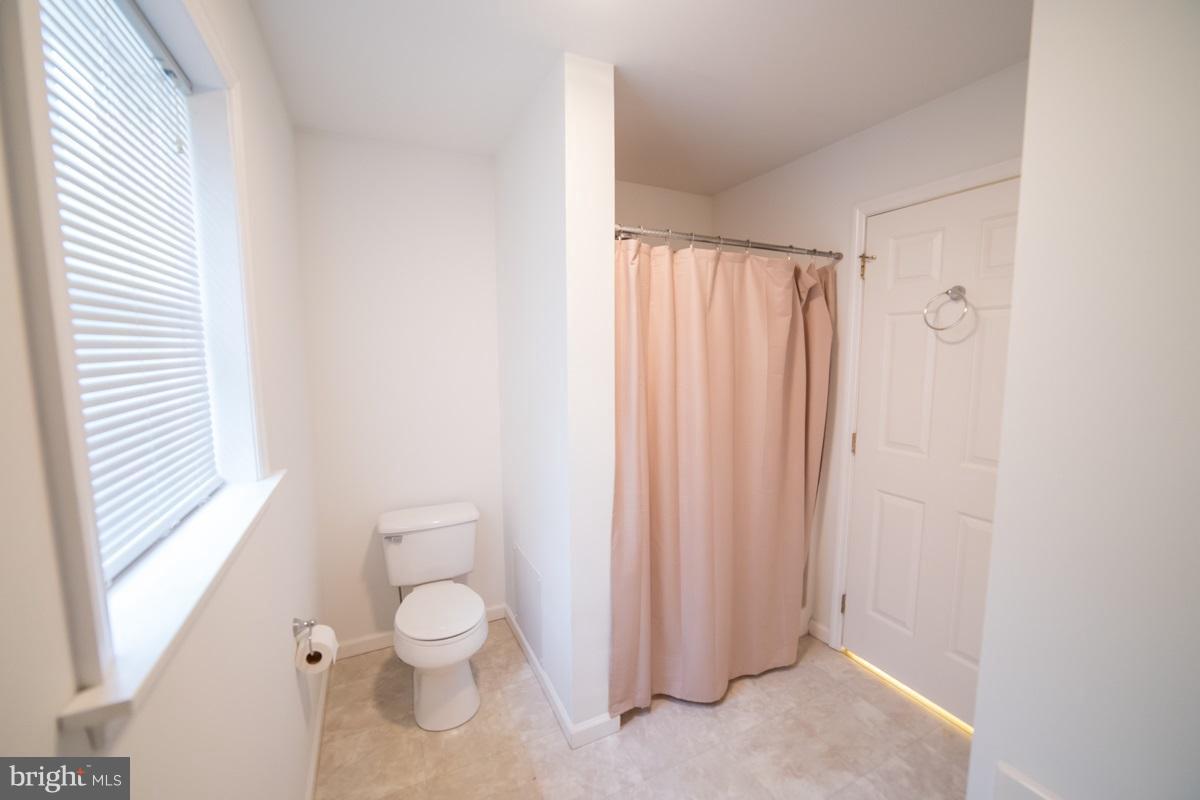 FOXTAILS MANOR - Residential