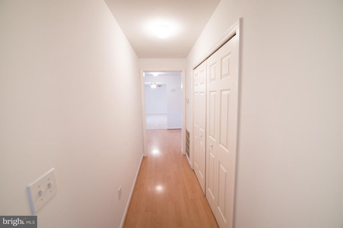 FOXTAILS MANOR - Residential