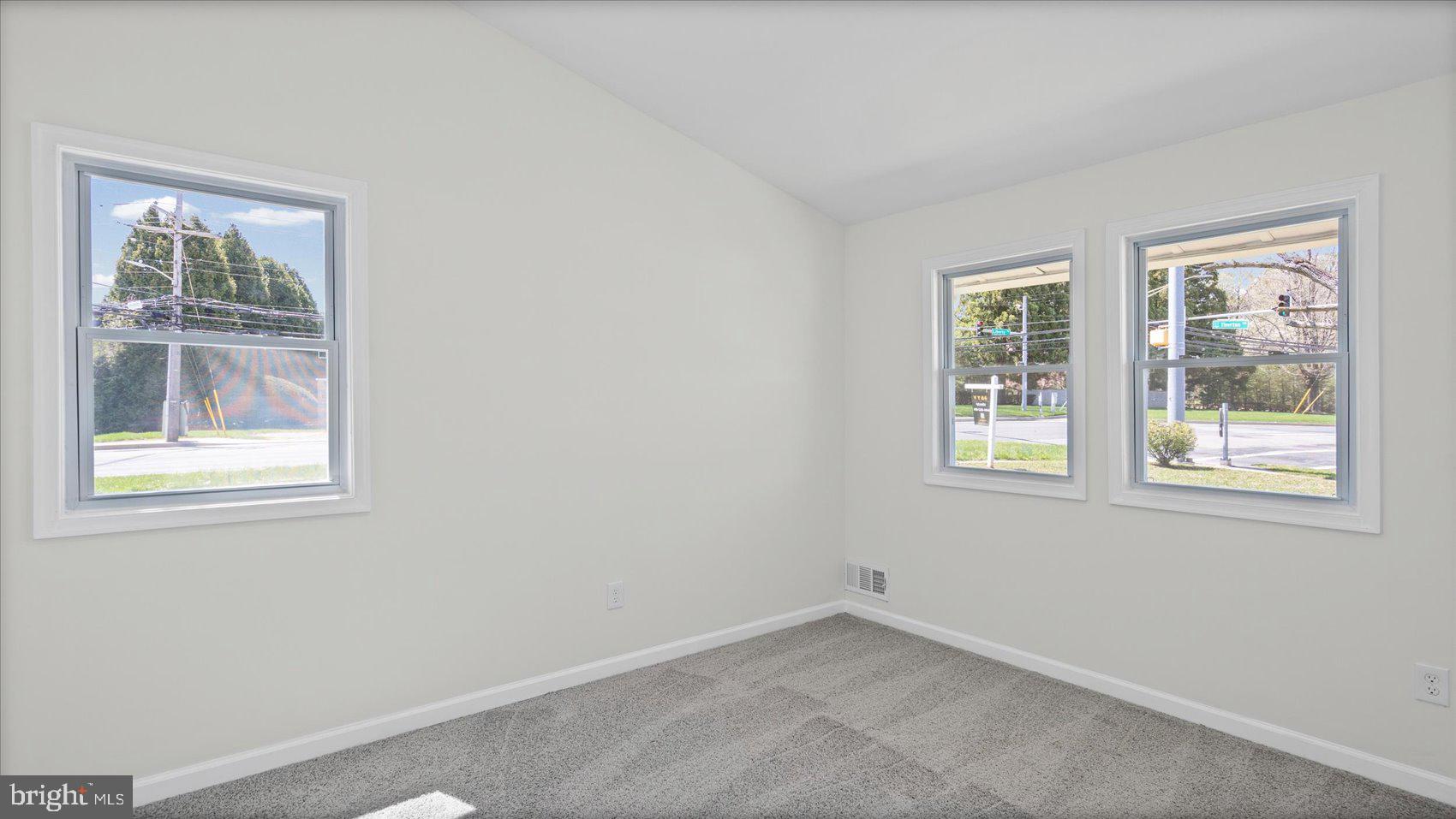 BURMONT - Residential