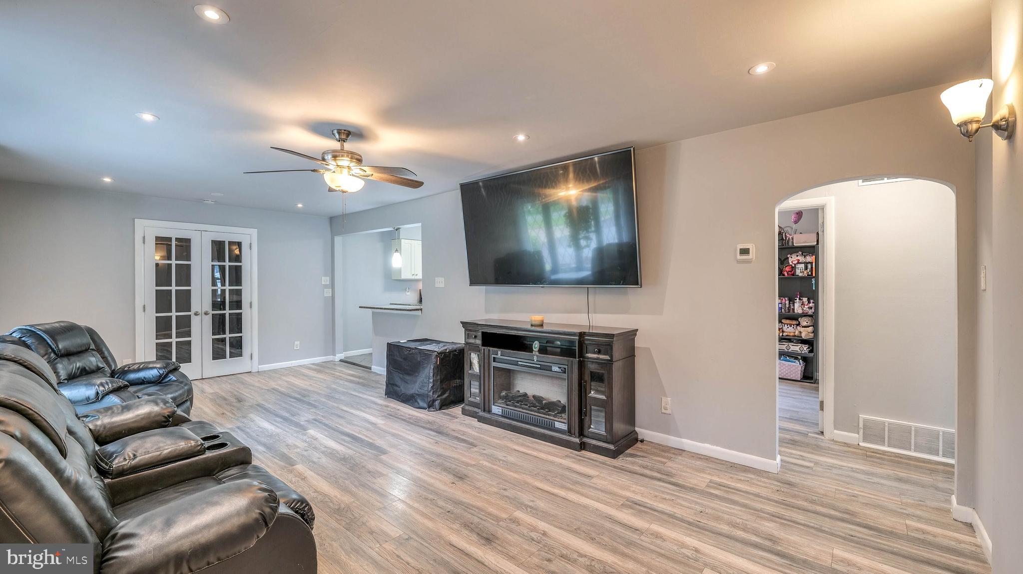 239 BLUE ANCHOR ROAD