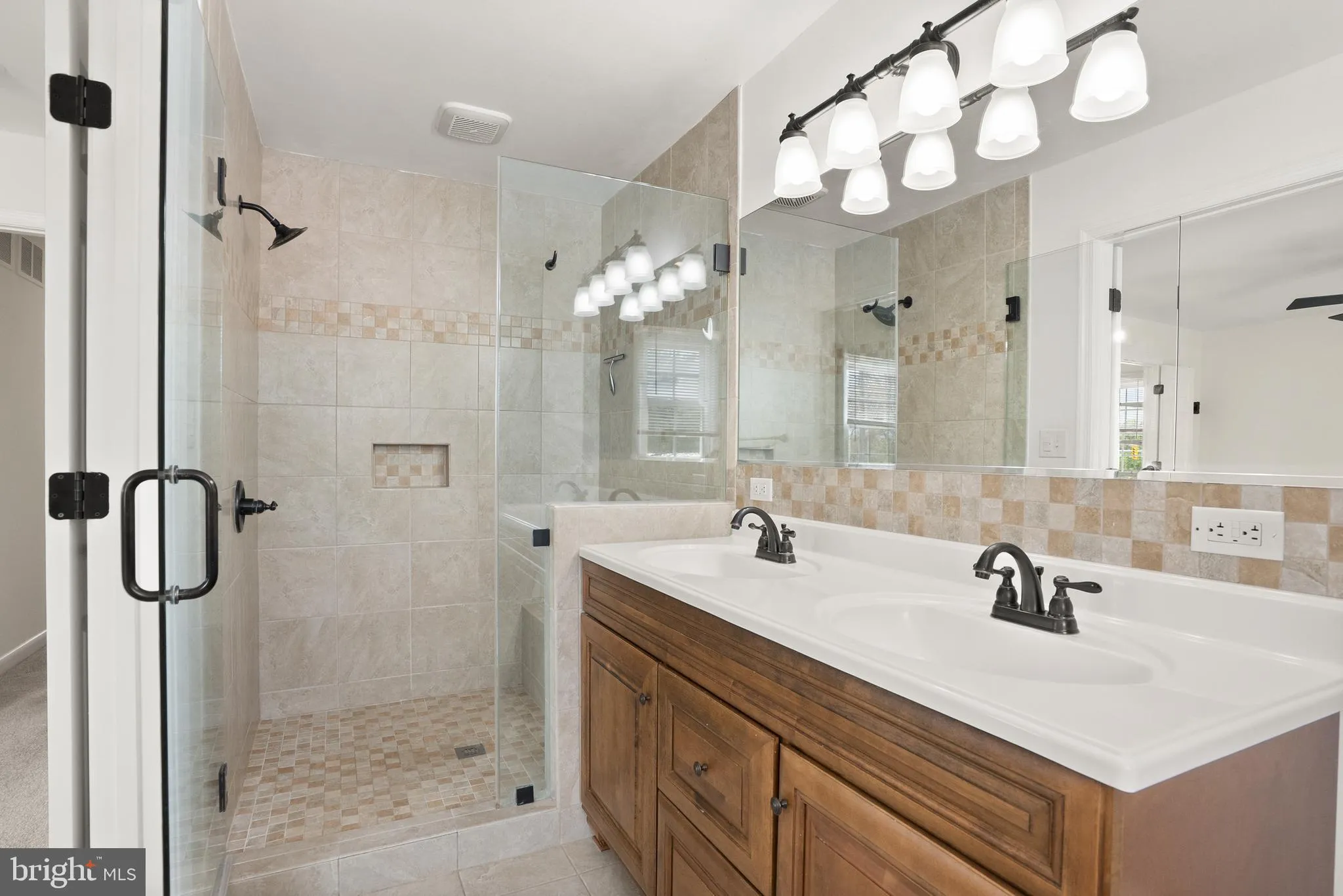 Nokesville, Virginia 20181, United States, 5 Bedrooms Bedrooms, ,4 BathroomsBathrooms,Residential,Coming Soon,97173