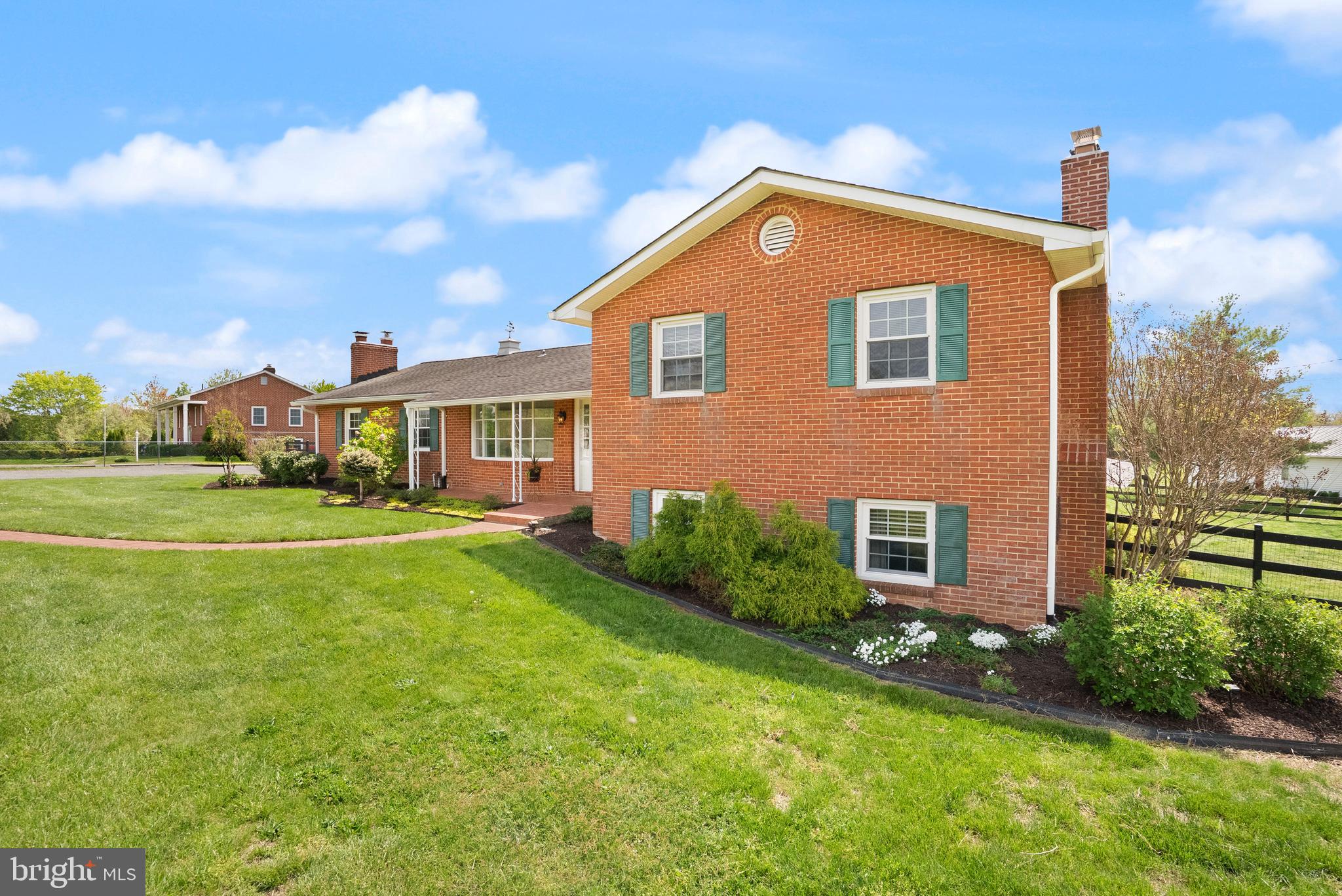 12709 VINT HILL ROAD