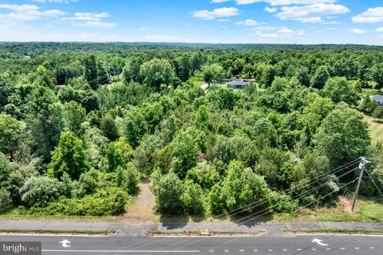 BRADDOCK ROAD - Land