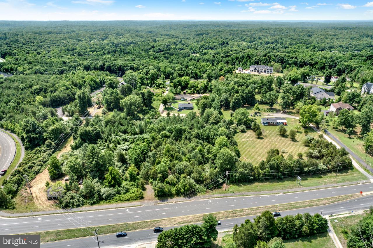 BRADDOCK ROAD - Land