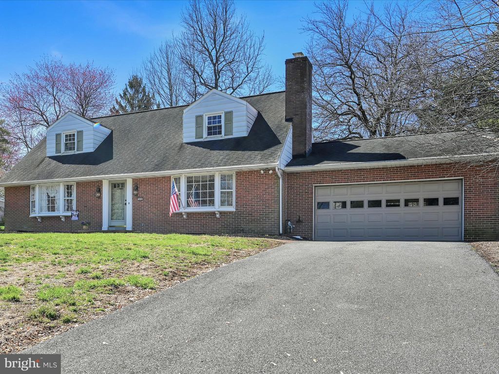 Photo of 828 HILLAIRE RD, LANCASTER, PA 17601 (MLS # PALA2032550)