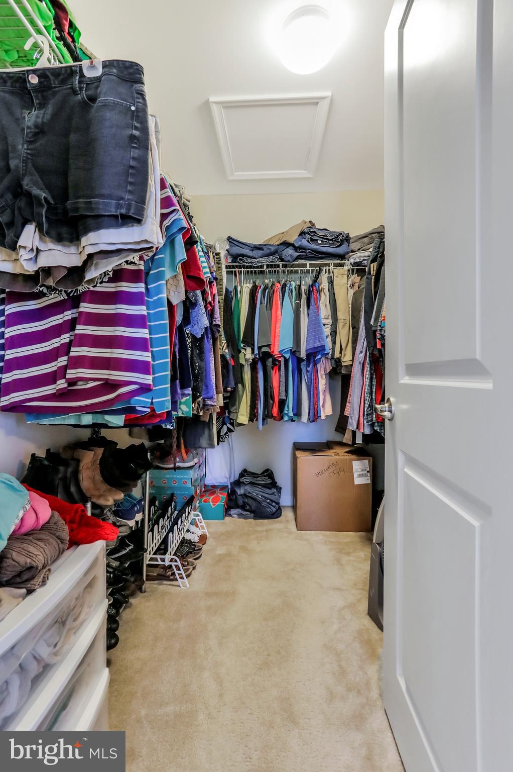 BROOKFIELD ON THE POTOMAC - Residential