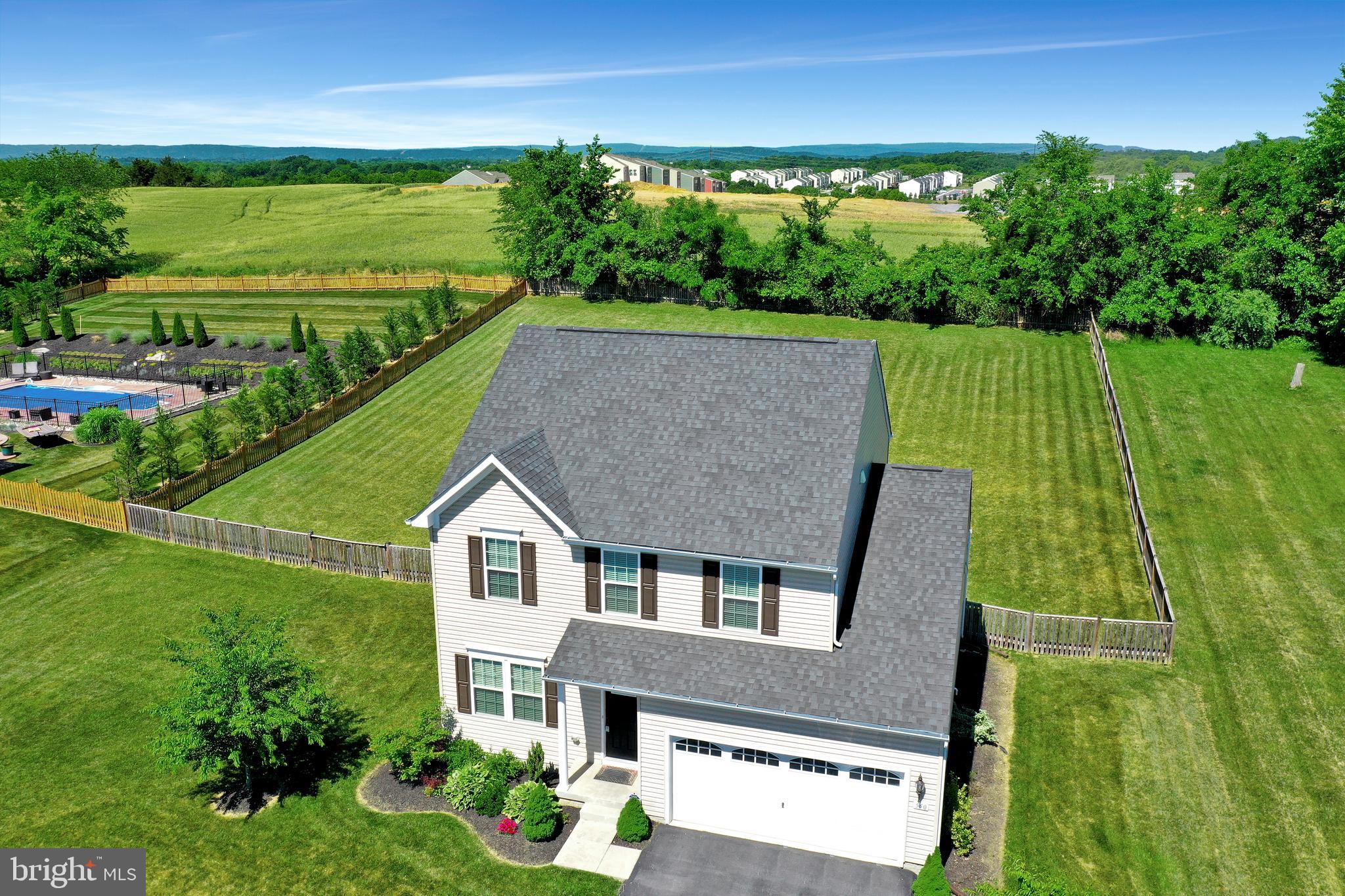 BROOKFIELD ON THE POTOMAC - Residential