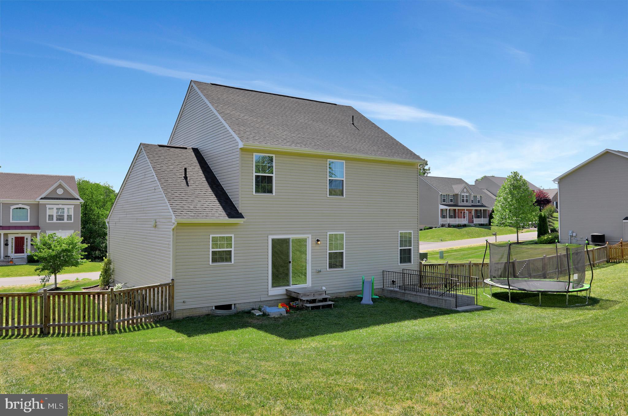 BROOKFIELD ON THE POTOMAC - Residential