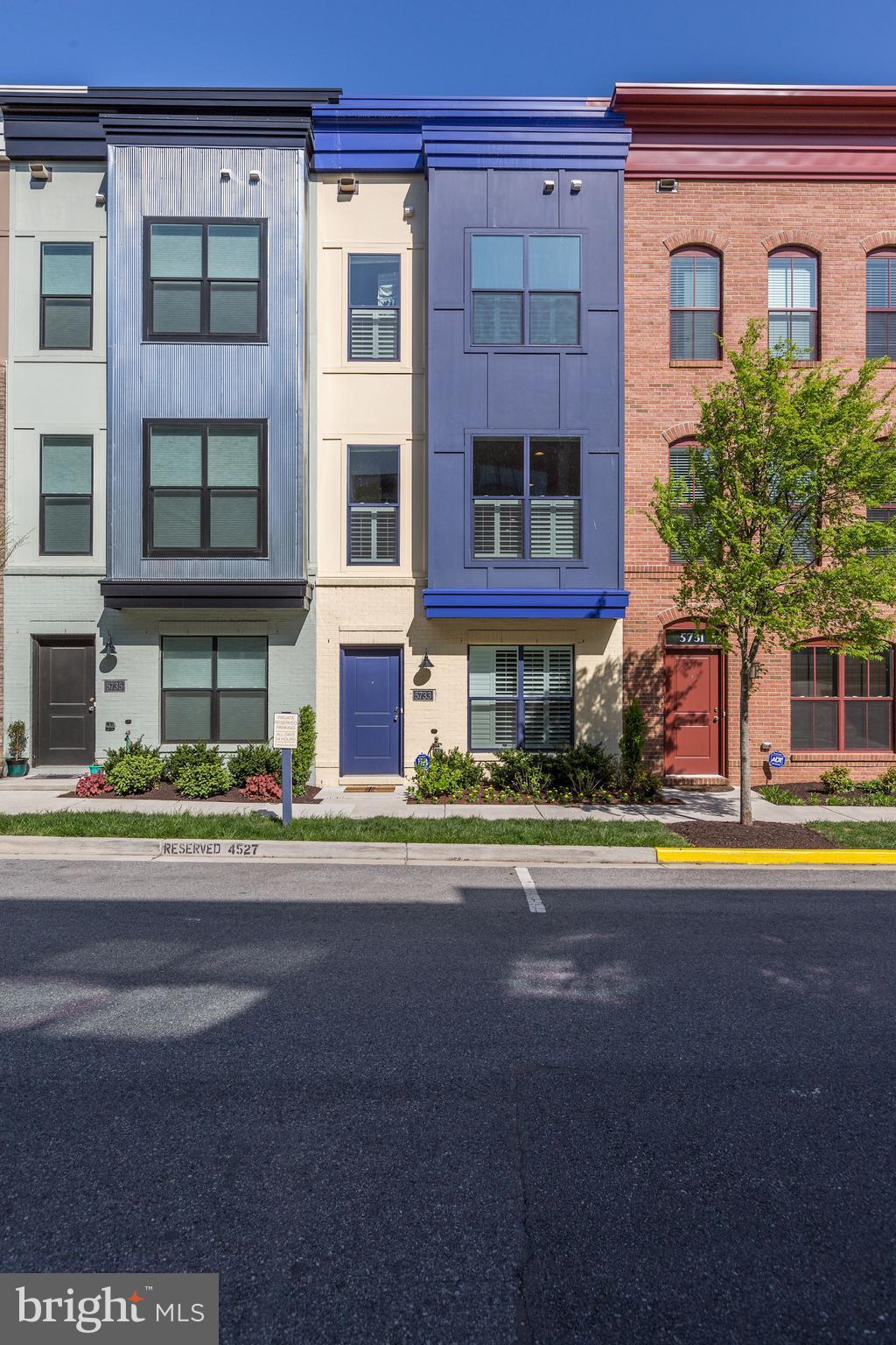 EYA ARTS DISTRICT - Residential