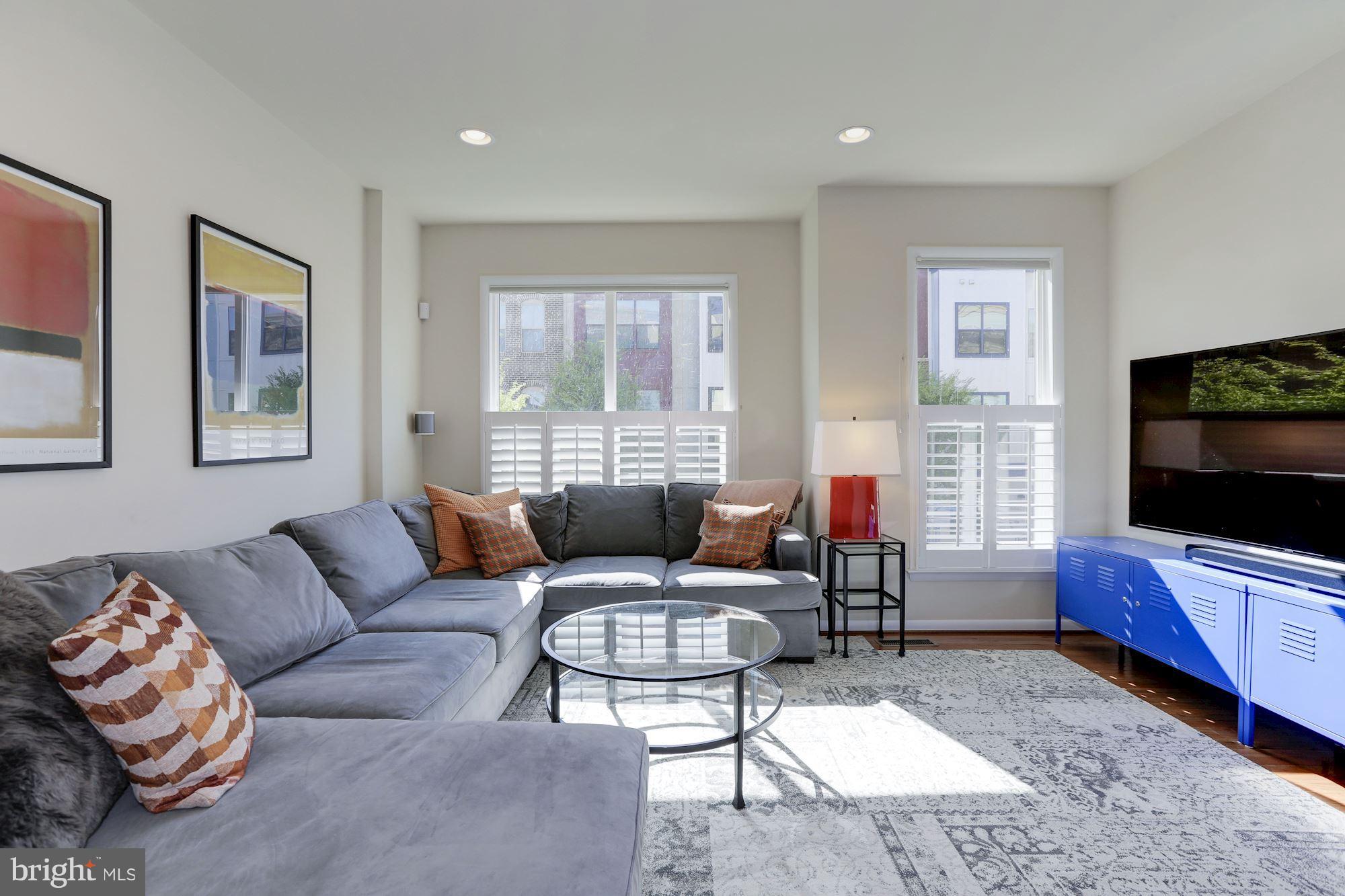 EYA ARTS DISTRICT - Residential