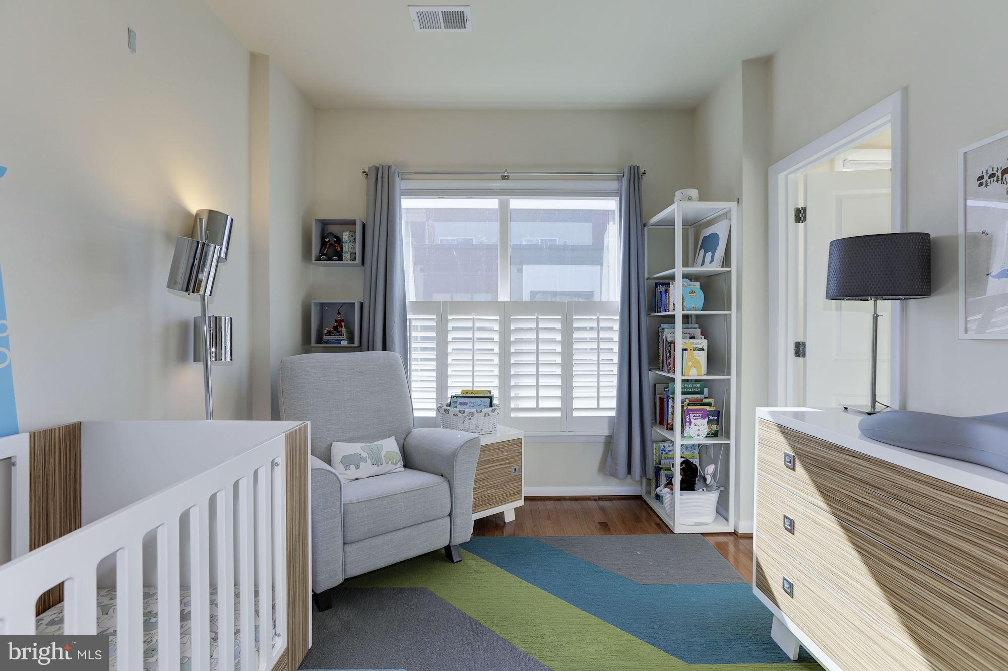 EYA ARTS DISTRICT - Residential