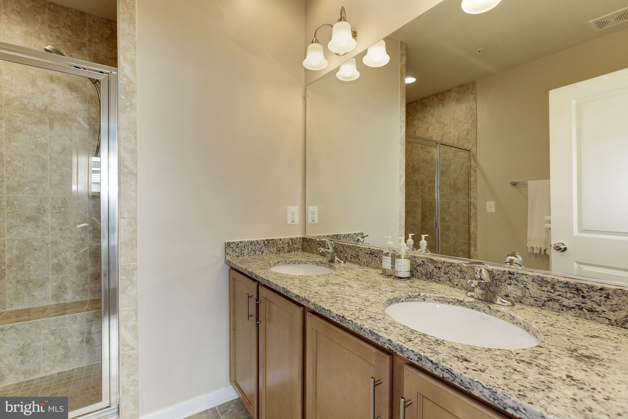 EYA ARTS DISTRICT - Residential