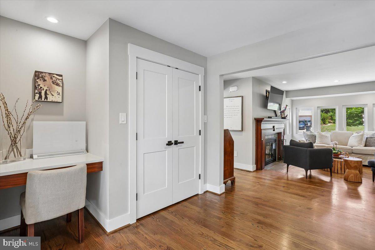 SIXTEENTH ST VILLAGE - Residential