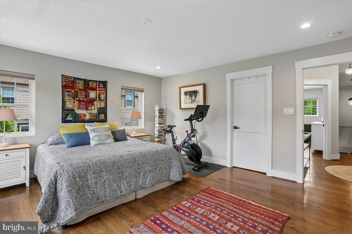SIXTEENTH ST VILLAGE - Residential