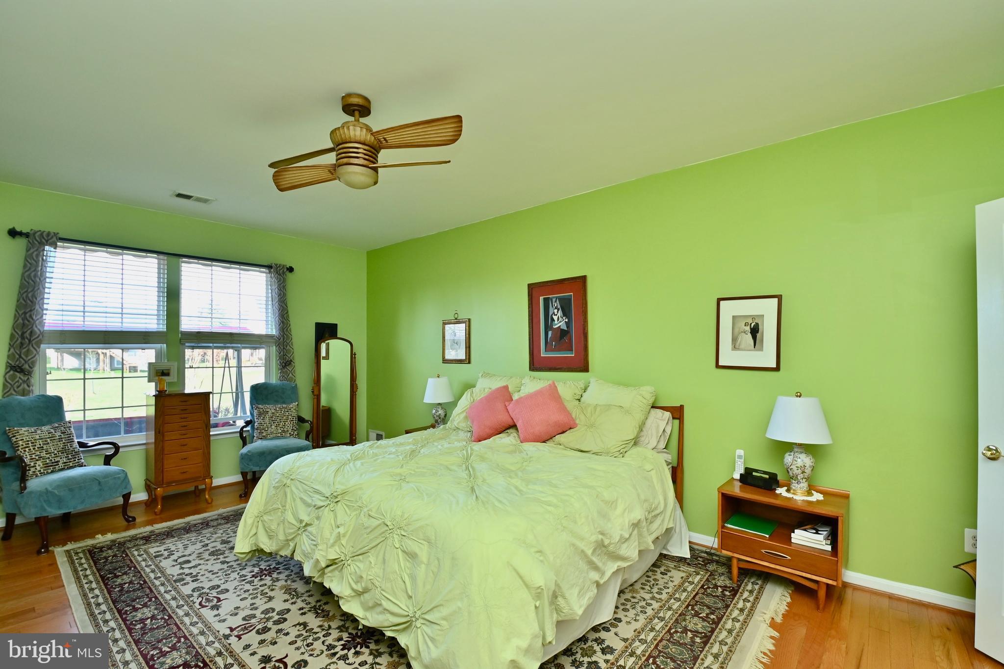 FOUR SEASONS IN HISTORIC VIRGINIA - Residential