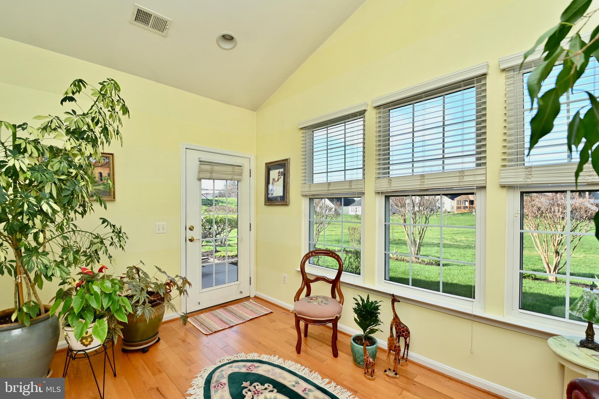 FOUR SEASONS IN HISTORIC VIRGINIA - Residential