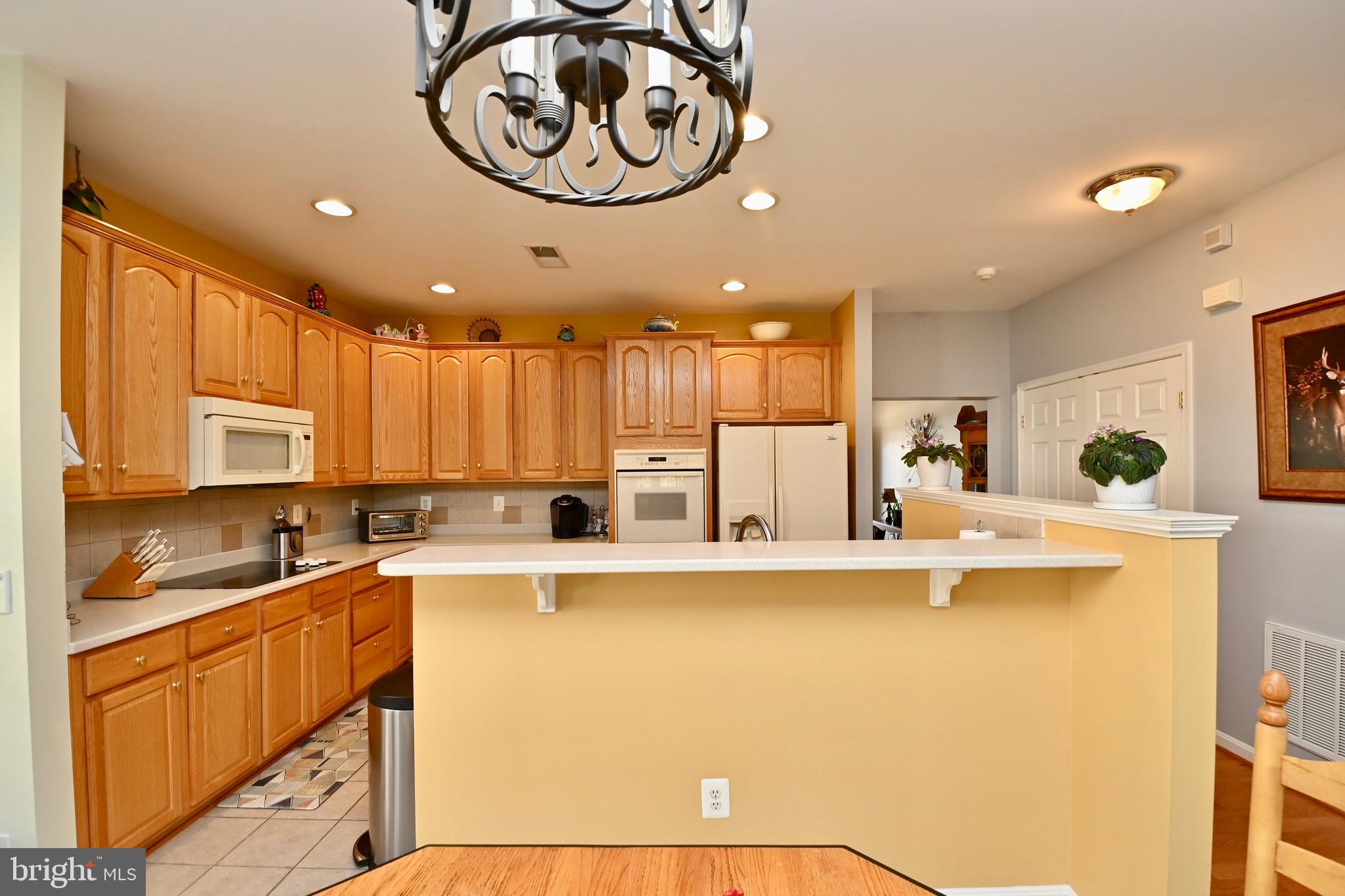 FOUR SEASONS IN HISTORIC VIRGINIA - Residential