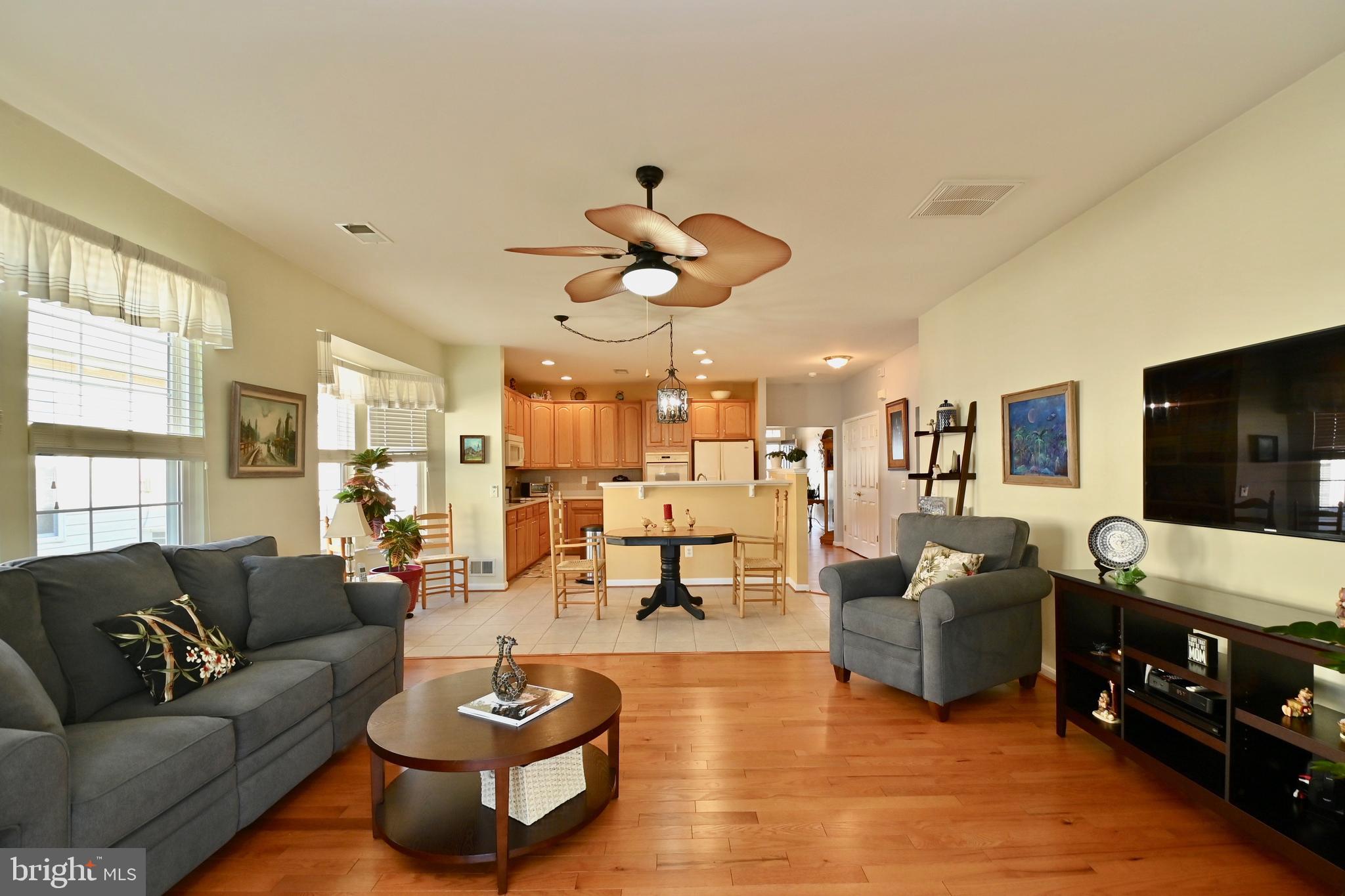 FOUR SEASONS IN HISTORIC VIRGINIA - Residential