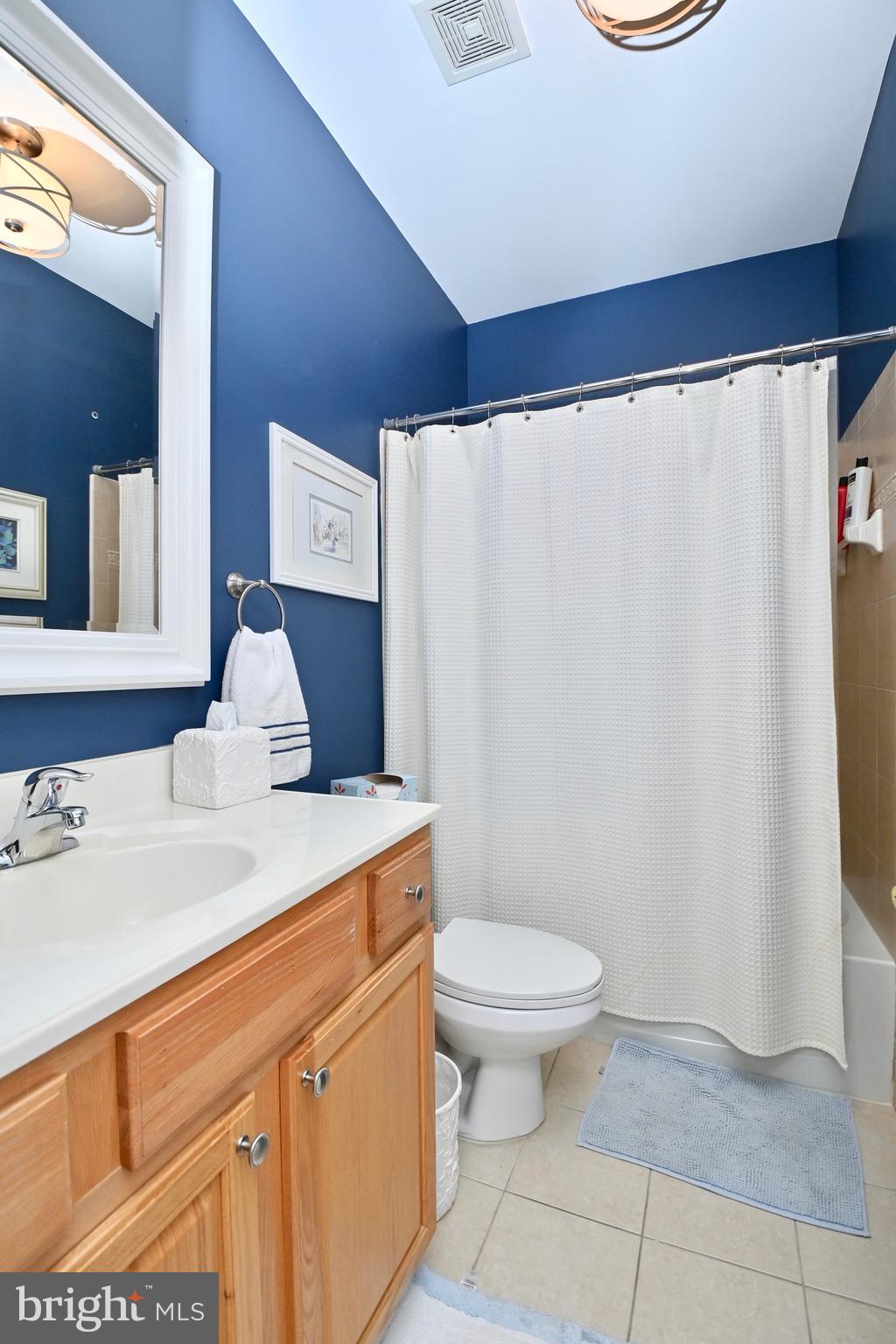 FOUR SEASONS IN HISTORIC VIRGINIA - Residential